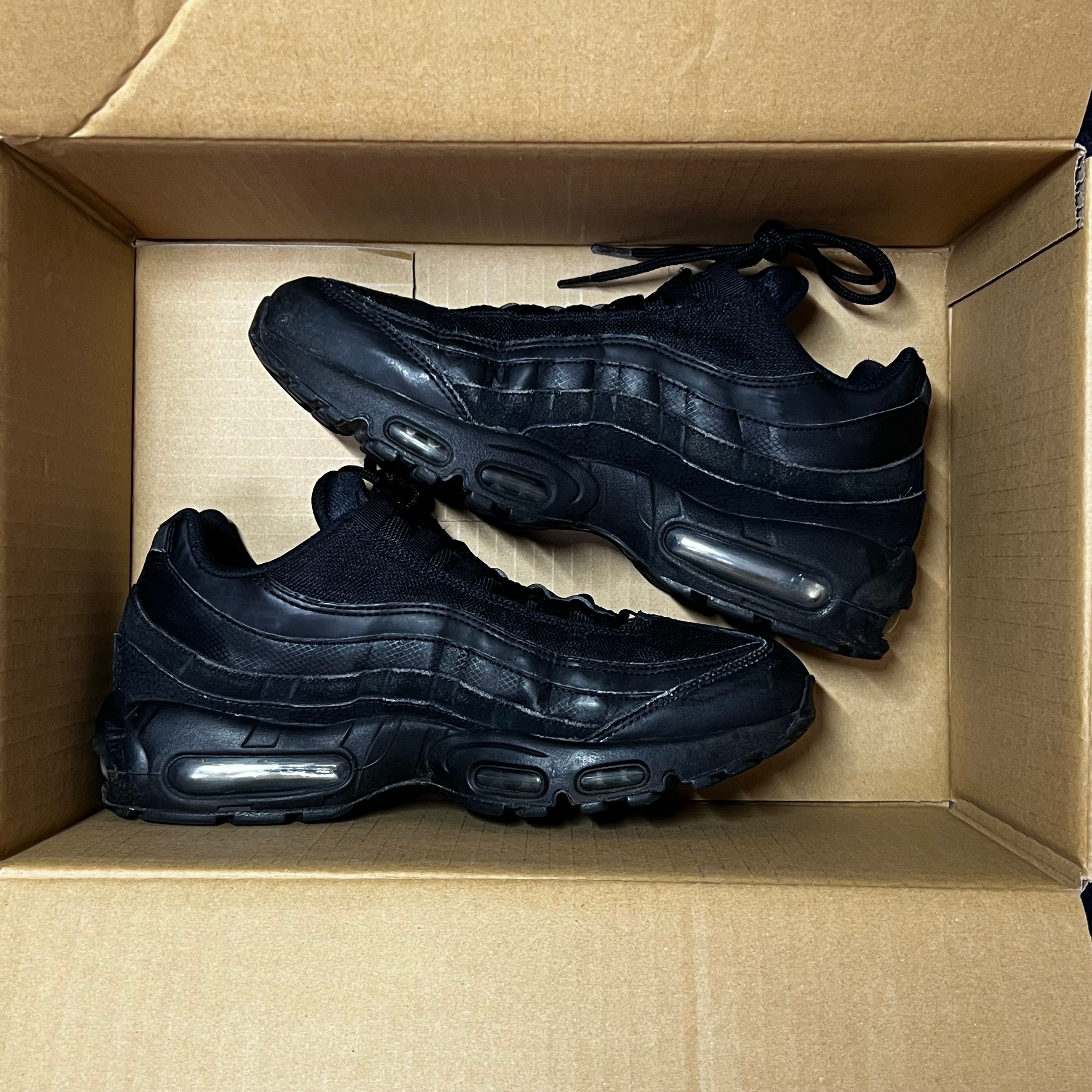 Nike Air Max 95 Essential "Black/Dark Grey/Black"