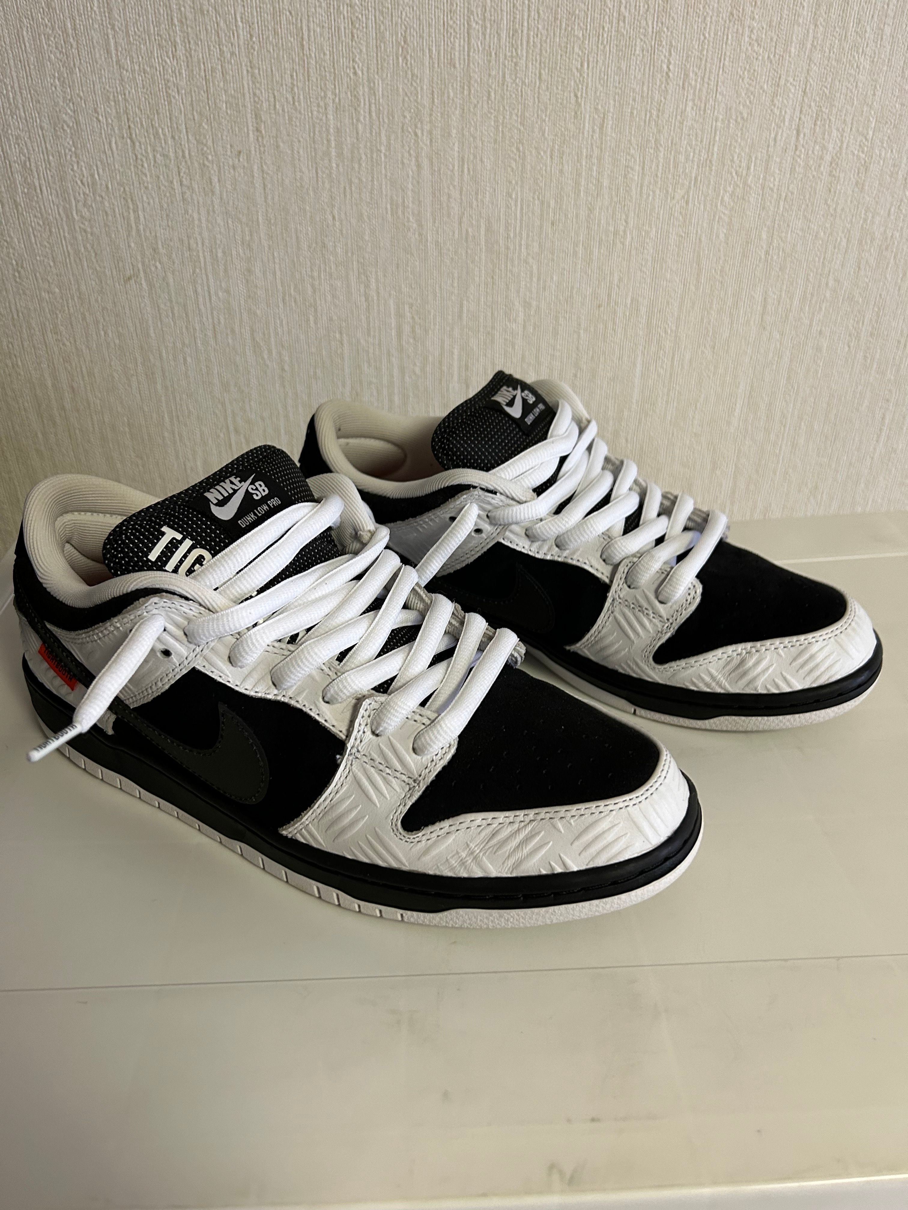 TIGHTBOOTH × Nike SB Dunk Low Pro QS "Black and White"