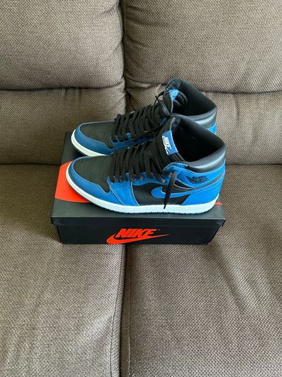 Nike Air Jordan 1 Retro High OG "Dark Marina Blue"