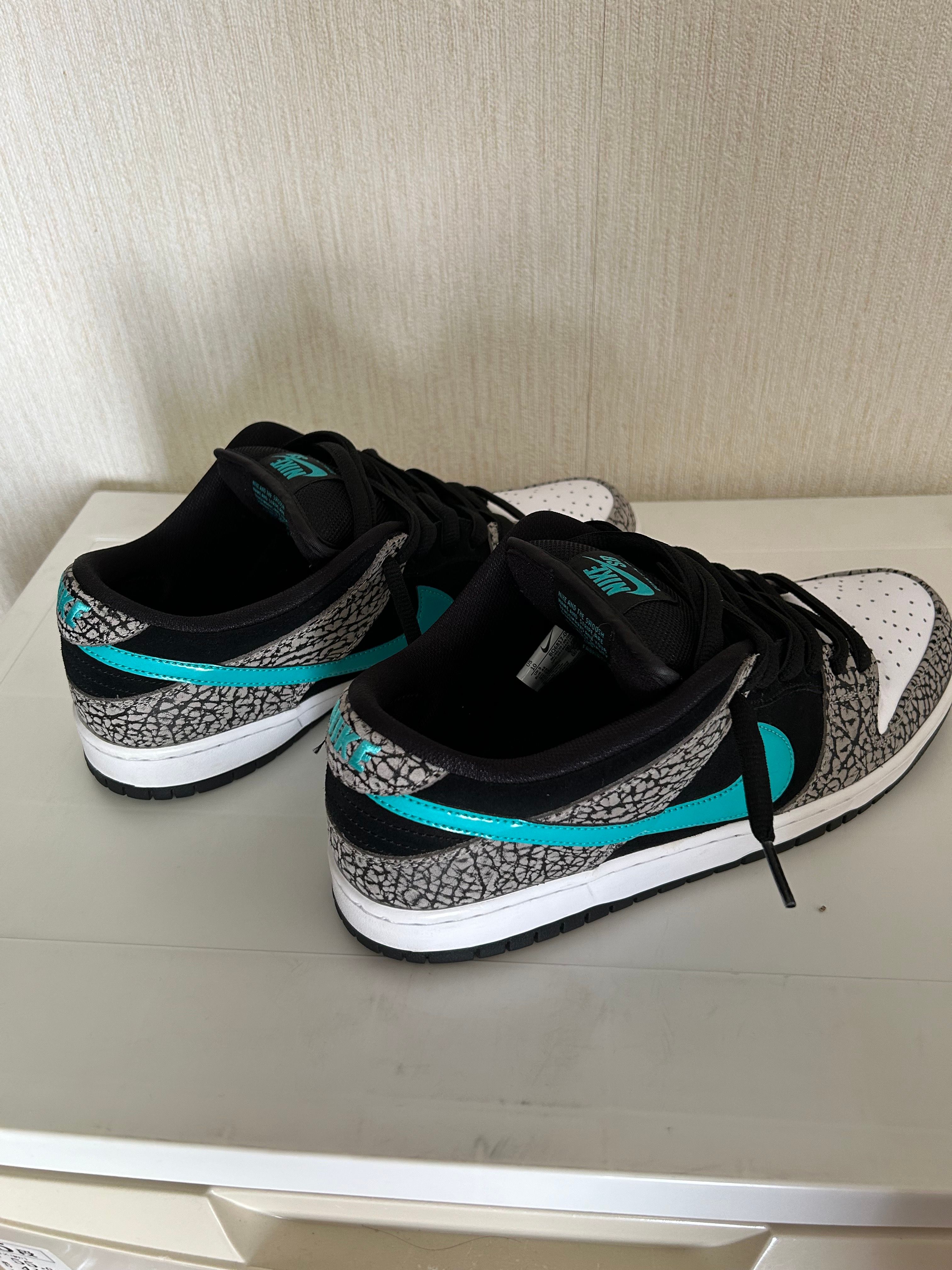 Nike SB Dunk Low "Elephant/Safari"