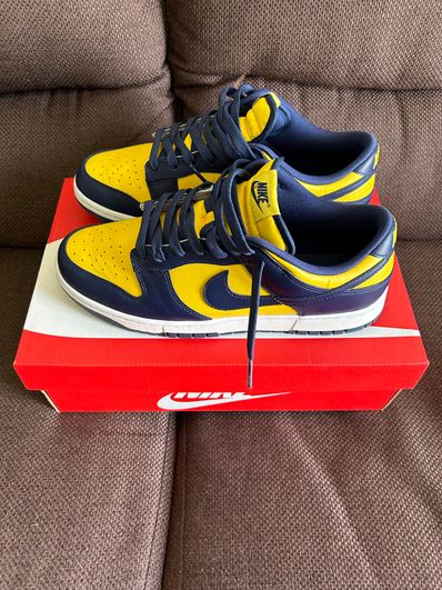 Nike Dunk Low "Michigan"