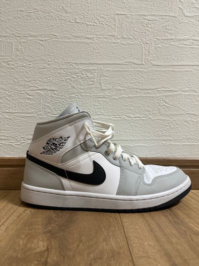 Nike Wmns Air Jordan 1 Mid
