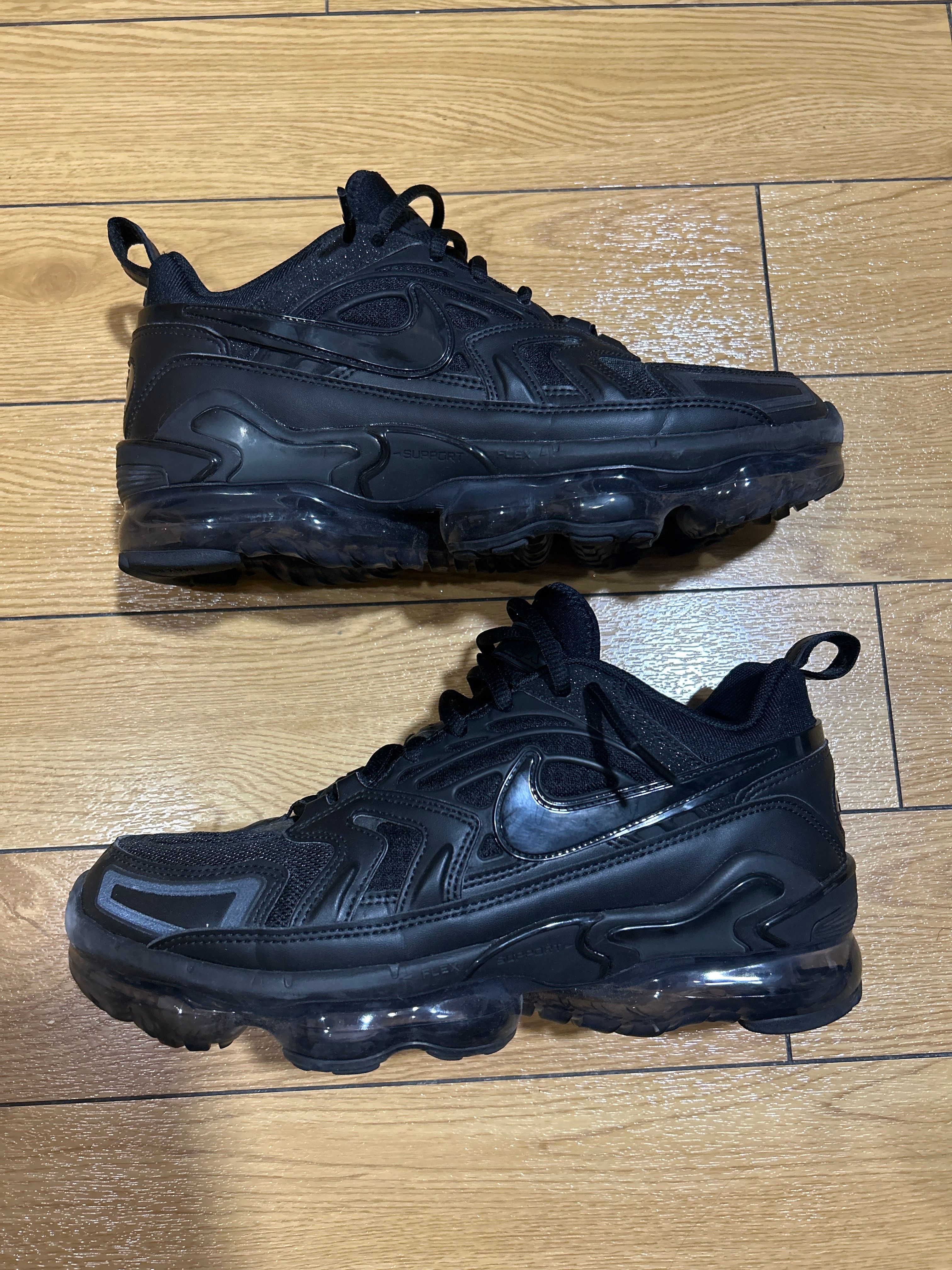 NIKE AIR VAPORMAX EVO "BLACK"