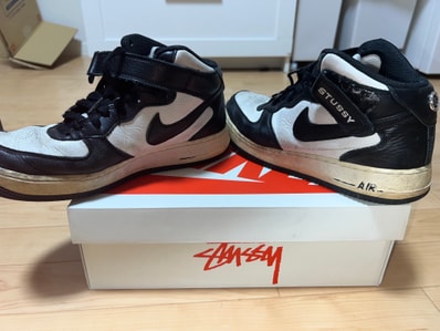 Stussy × Nike Air Force 1 Mid "Black and Light Bone"
