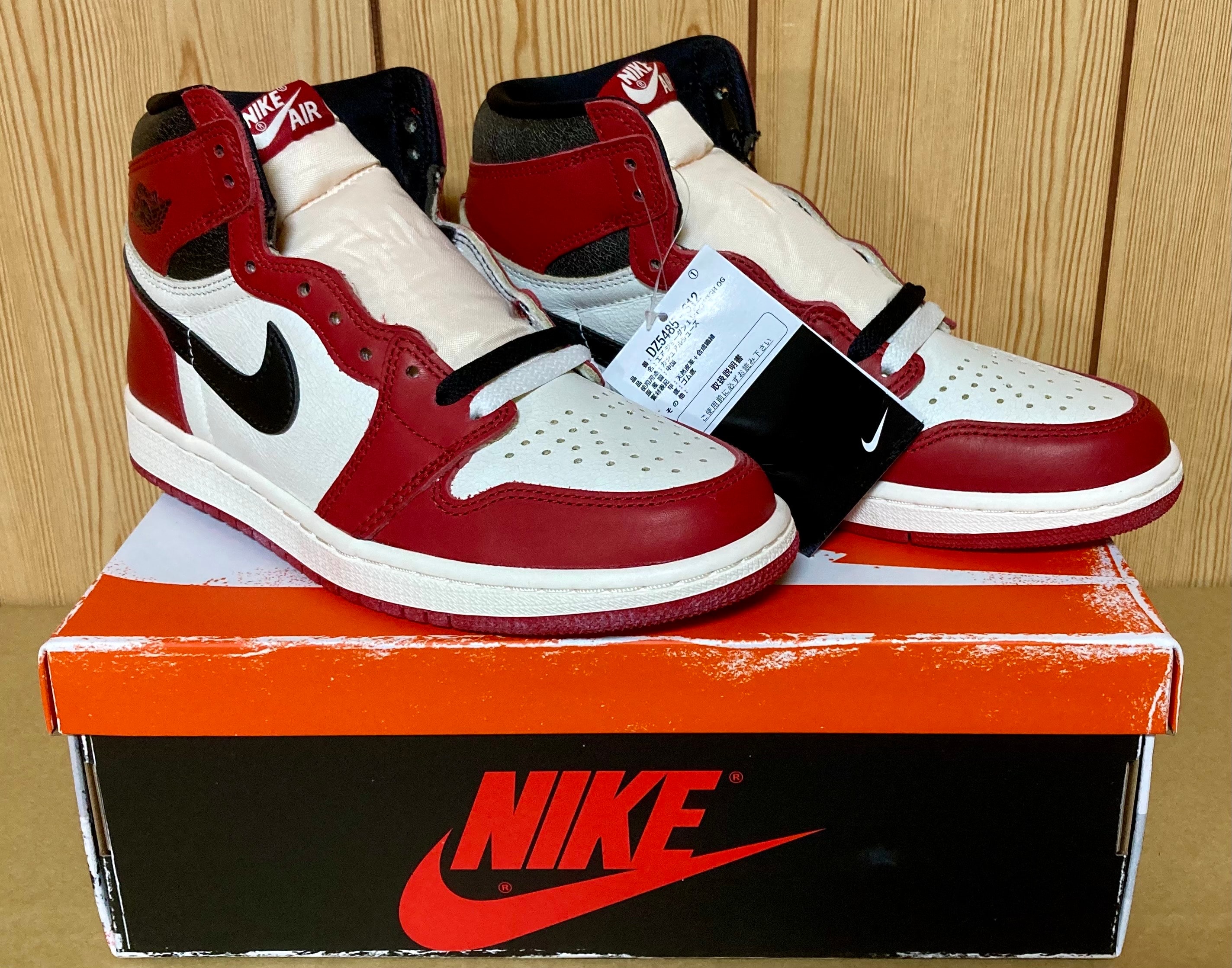 Nike Air Jordan 1 High OG "Lost & Found/Chicago"