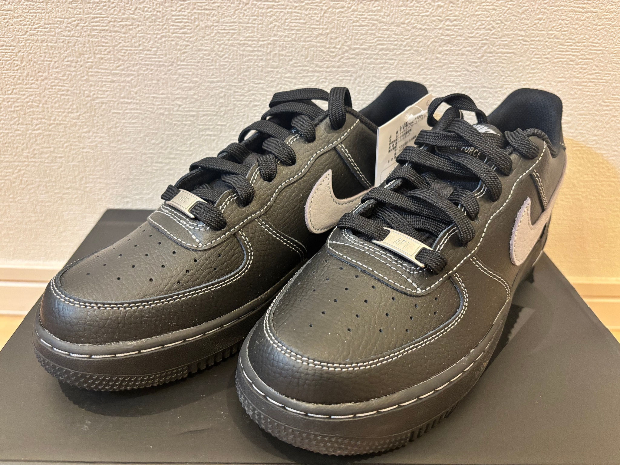 Nike GS Air Force 1 LV8 "Triple Black/Wolf Grey"