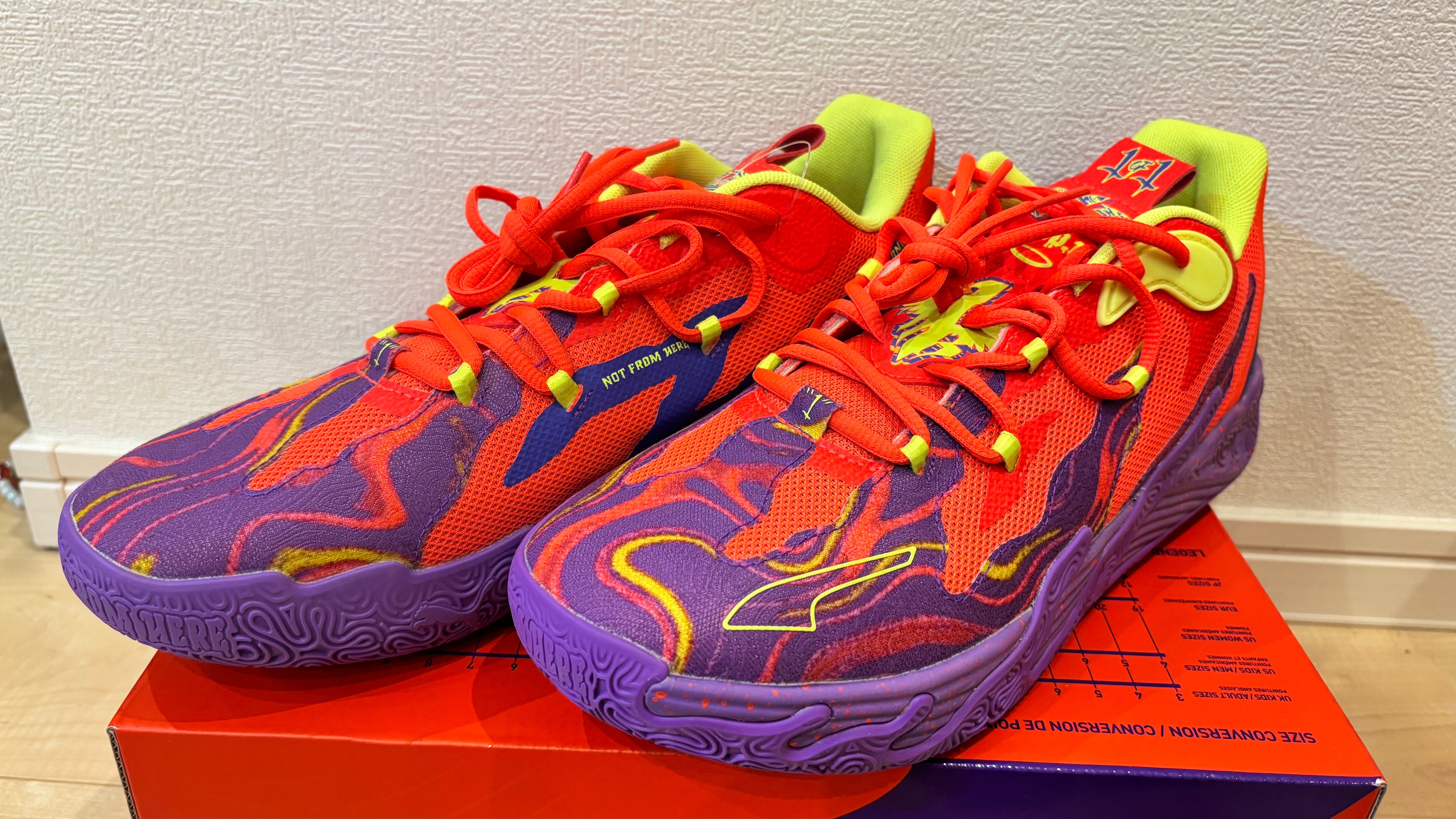 プーマ MB03 ロー "ラバ"