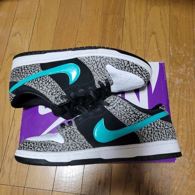 Nike SB Dunk Low "Elephant/Safari"