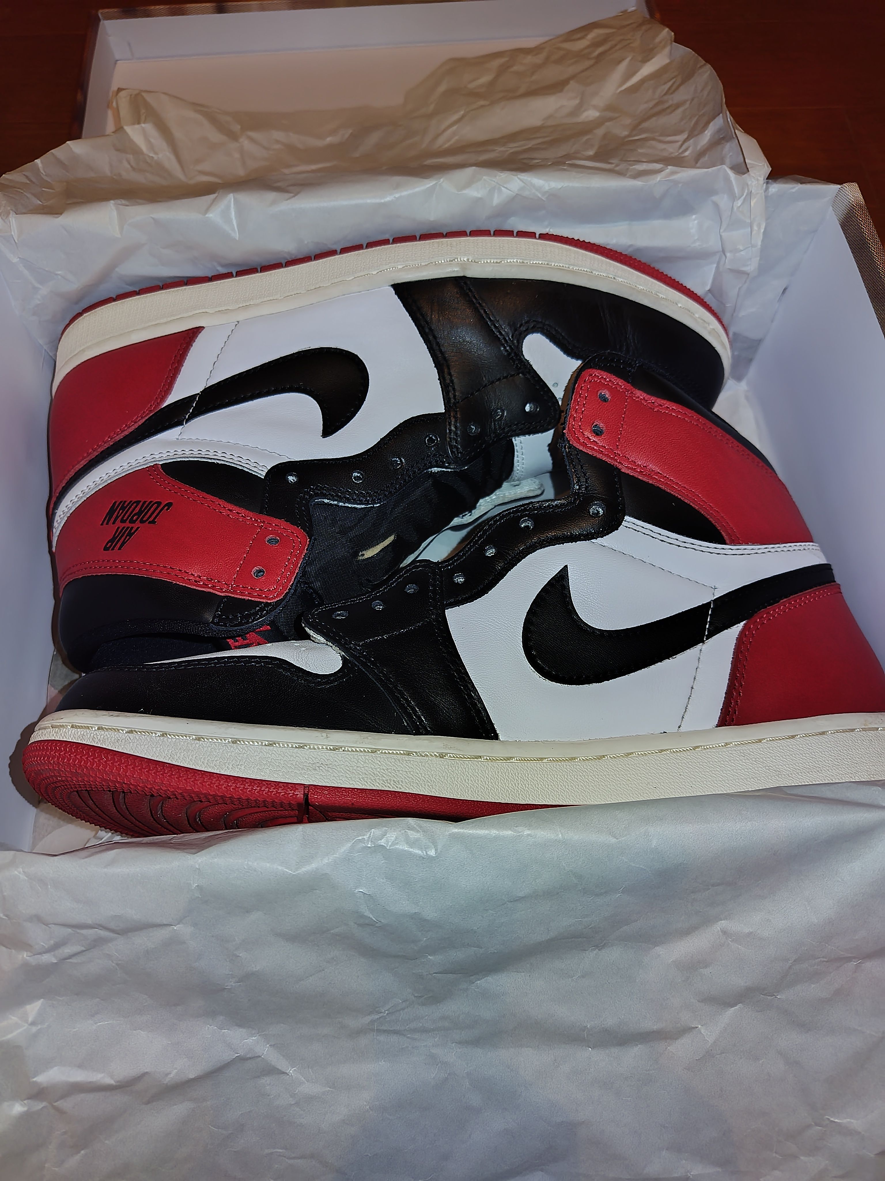 Nike Air Jordan 1 Retro High OG "Black Toe Reimagined"
