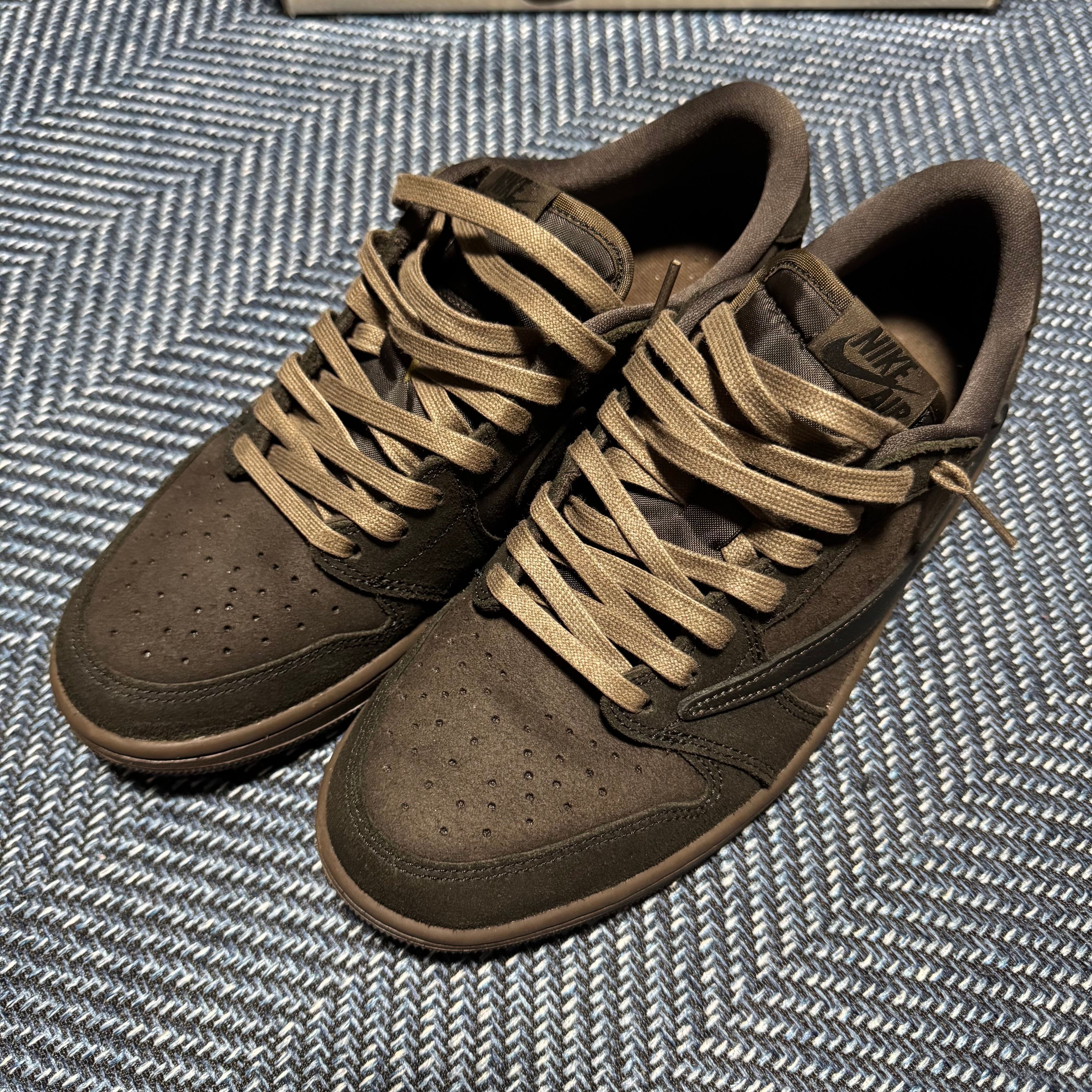 Travis Scott × Nike Air Jordan 1 Low OG SP "Velvet Brown and Dark Mocha"