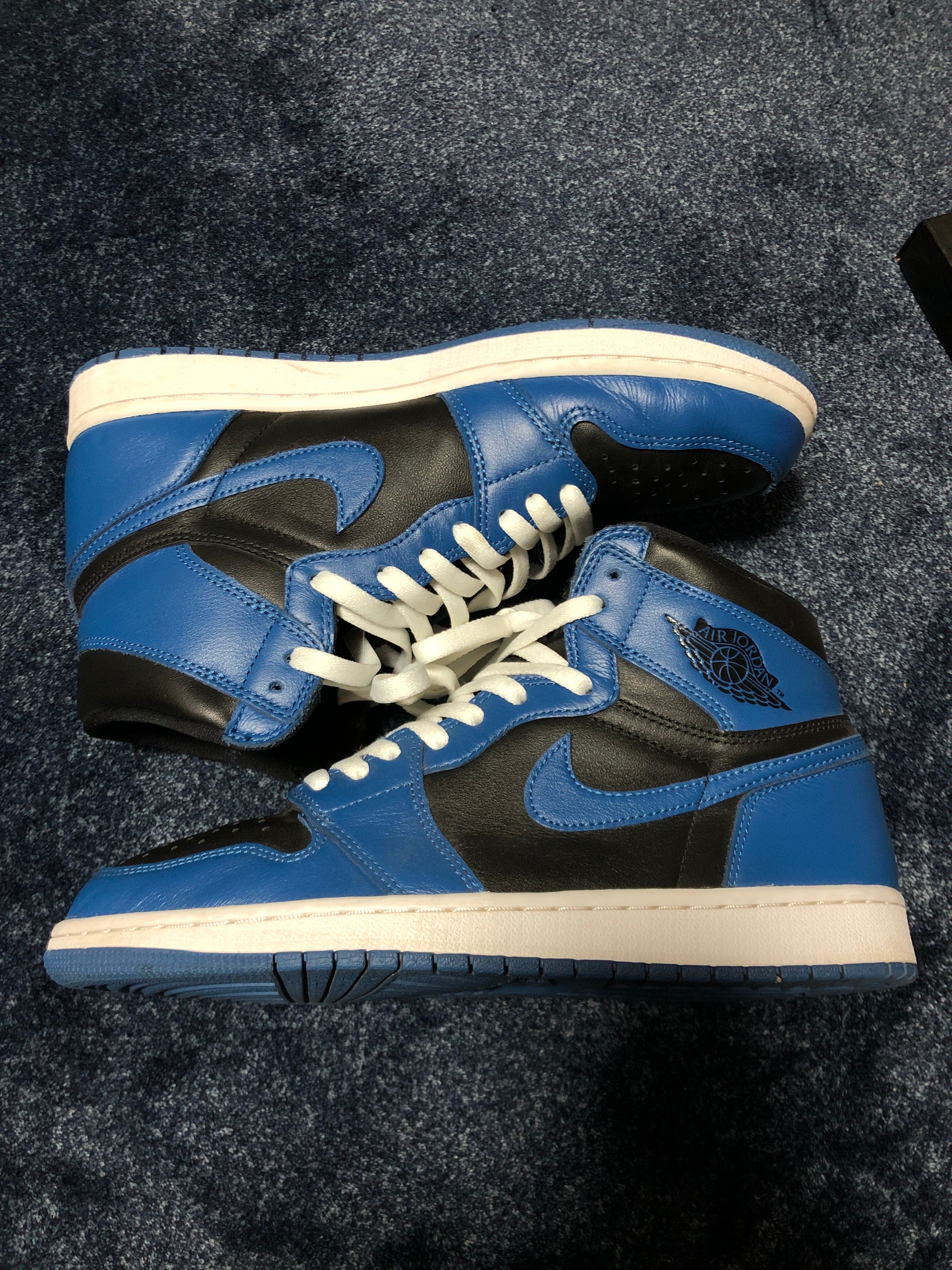 Nike Air Jordan 1 Retro High OG "Dark Marina Blue"