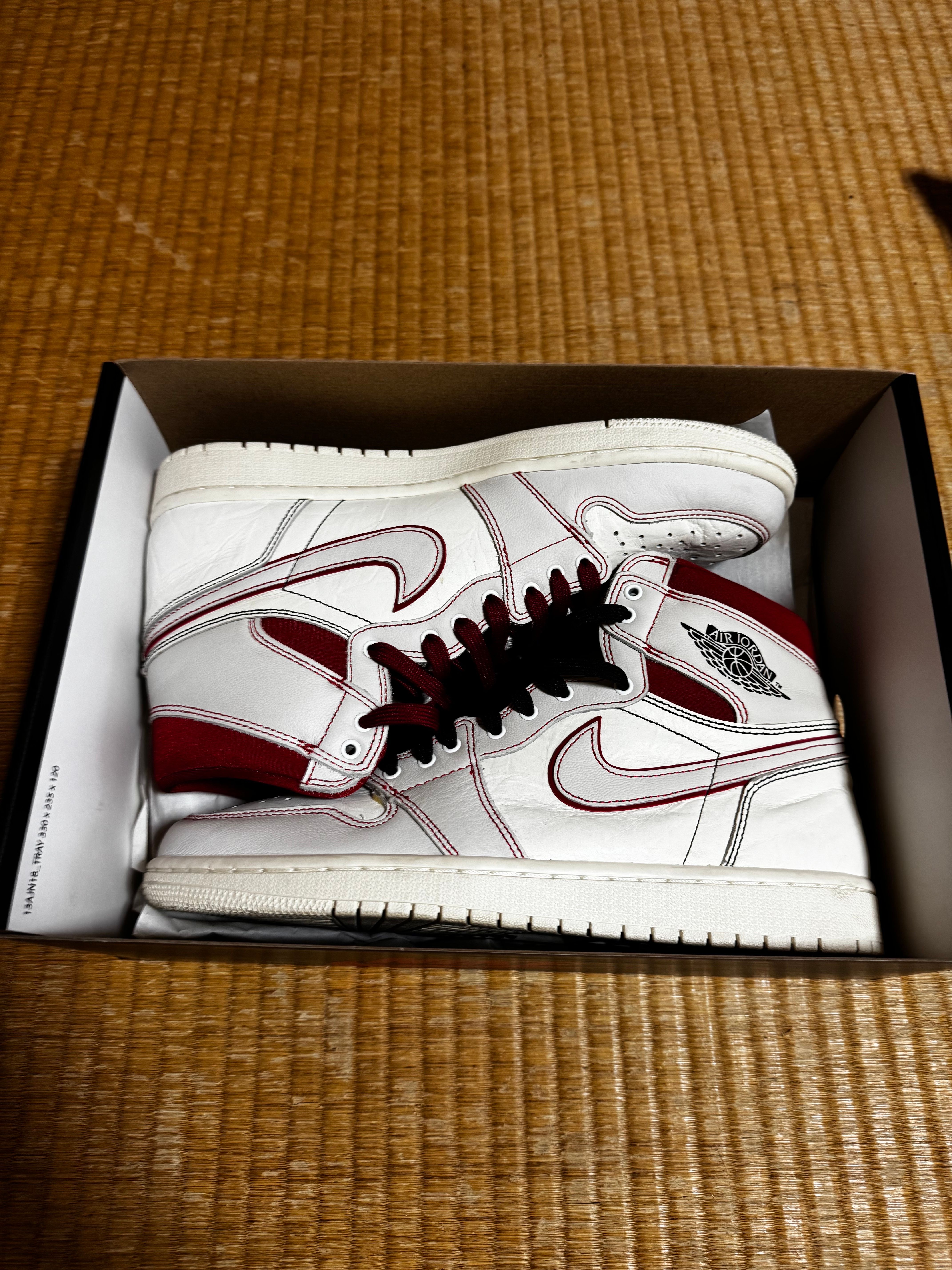 Nike Air Jordan 1 Retro High OG "Sail/University Red"     