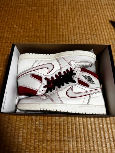 Nike Air Jordan 1 Retro High OG "Sail/University Red"