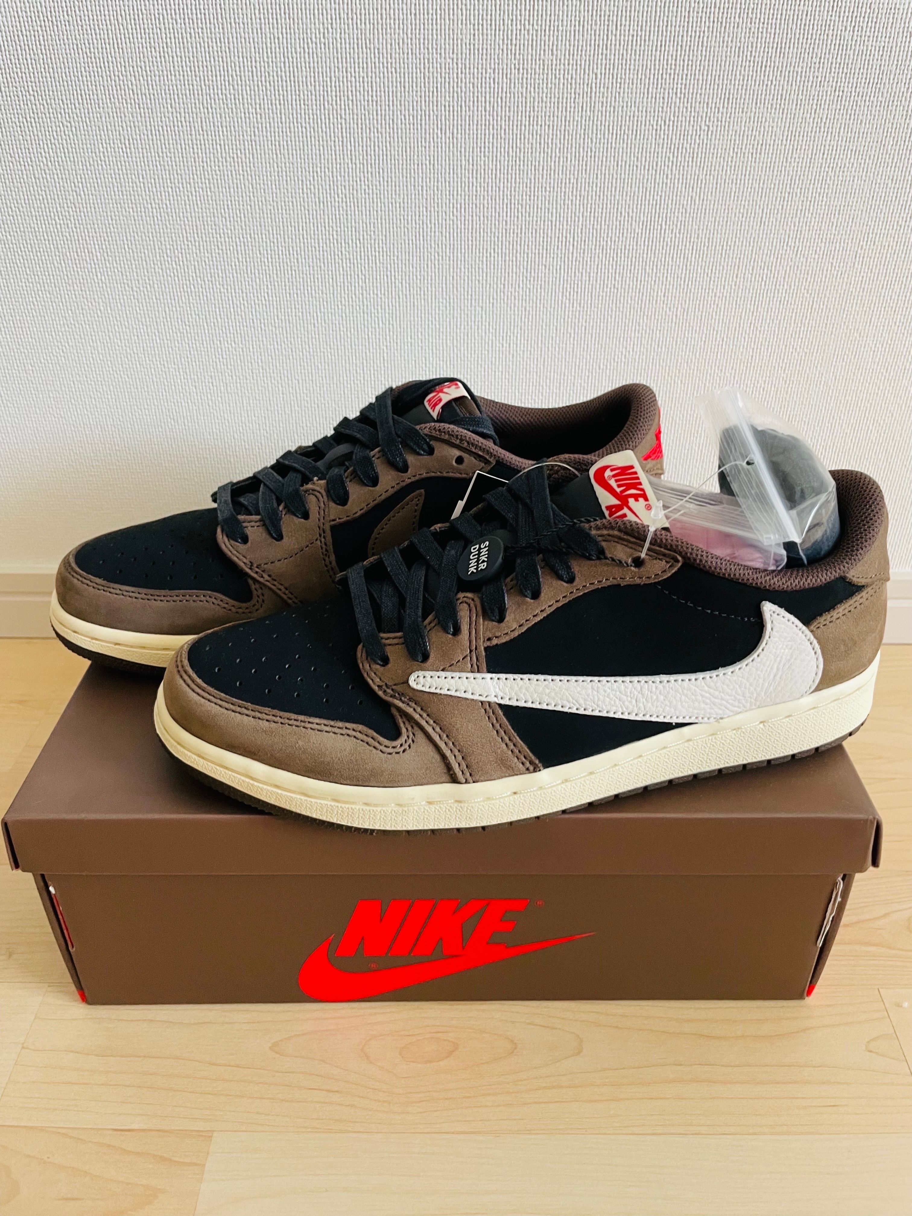 Travis Scott × Nike Air Jordan 1 Low OG SP-T "Black/Dark Mocha"