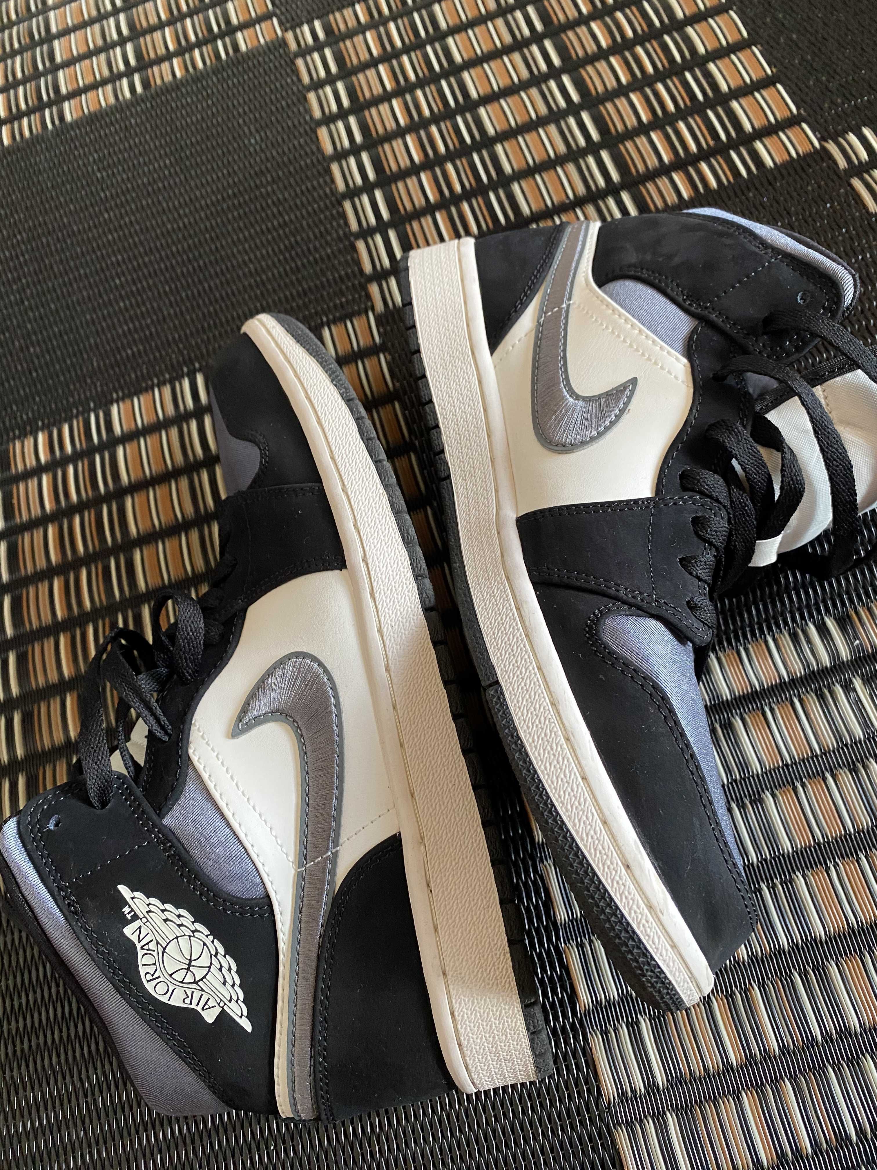 NIKE AIR JORDAN 1 MID SE "WHITE/BLACK/SATIN BLUE"