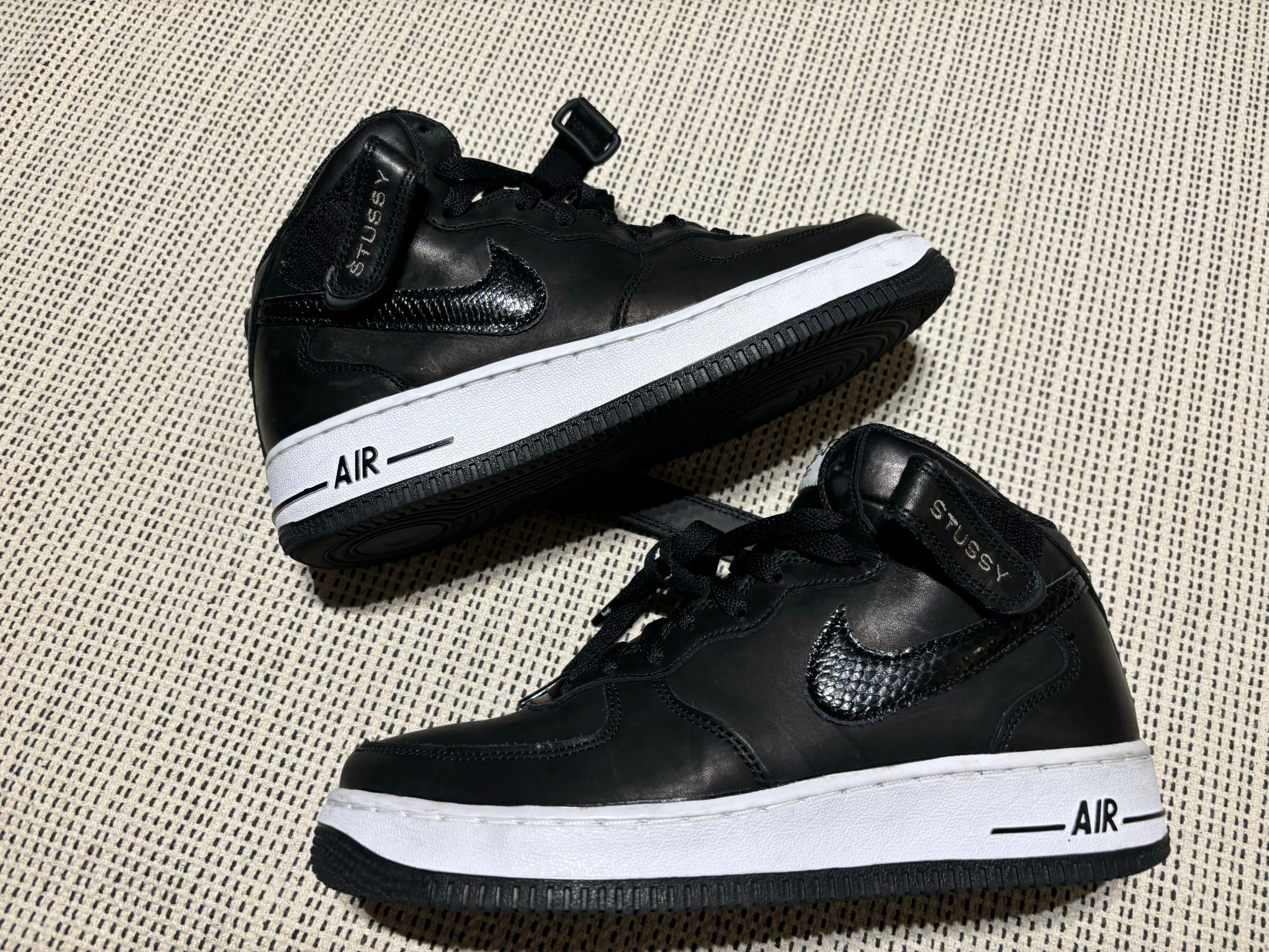 Stussy × Nike Air Force 1 Mid "Black/Black"