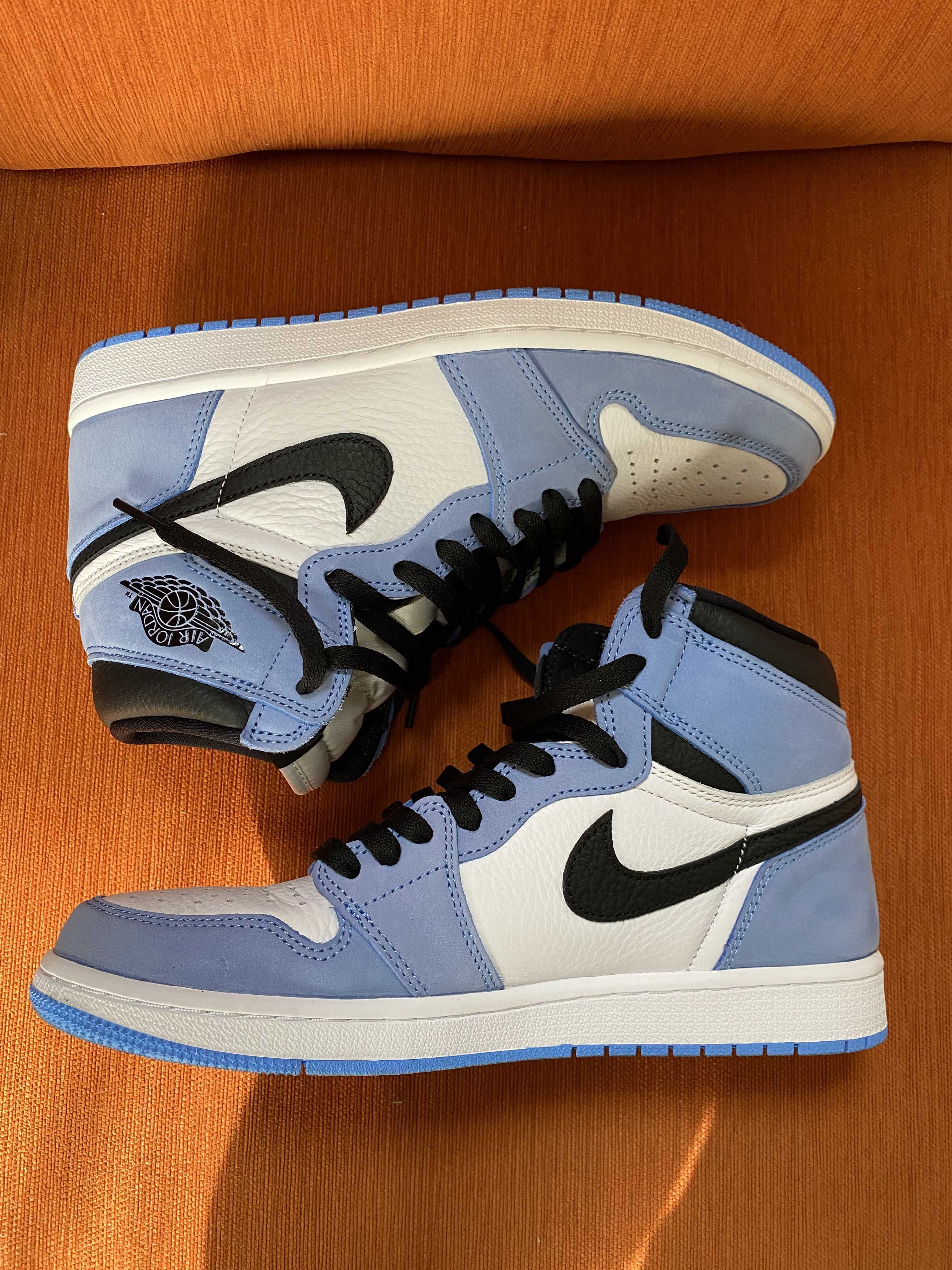 Nike Air Jordan 1 High OG "University Blue"