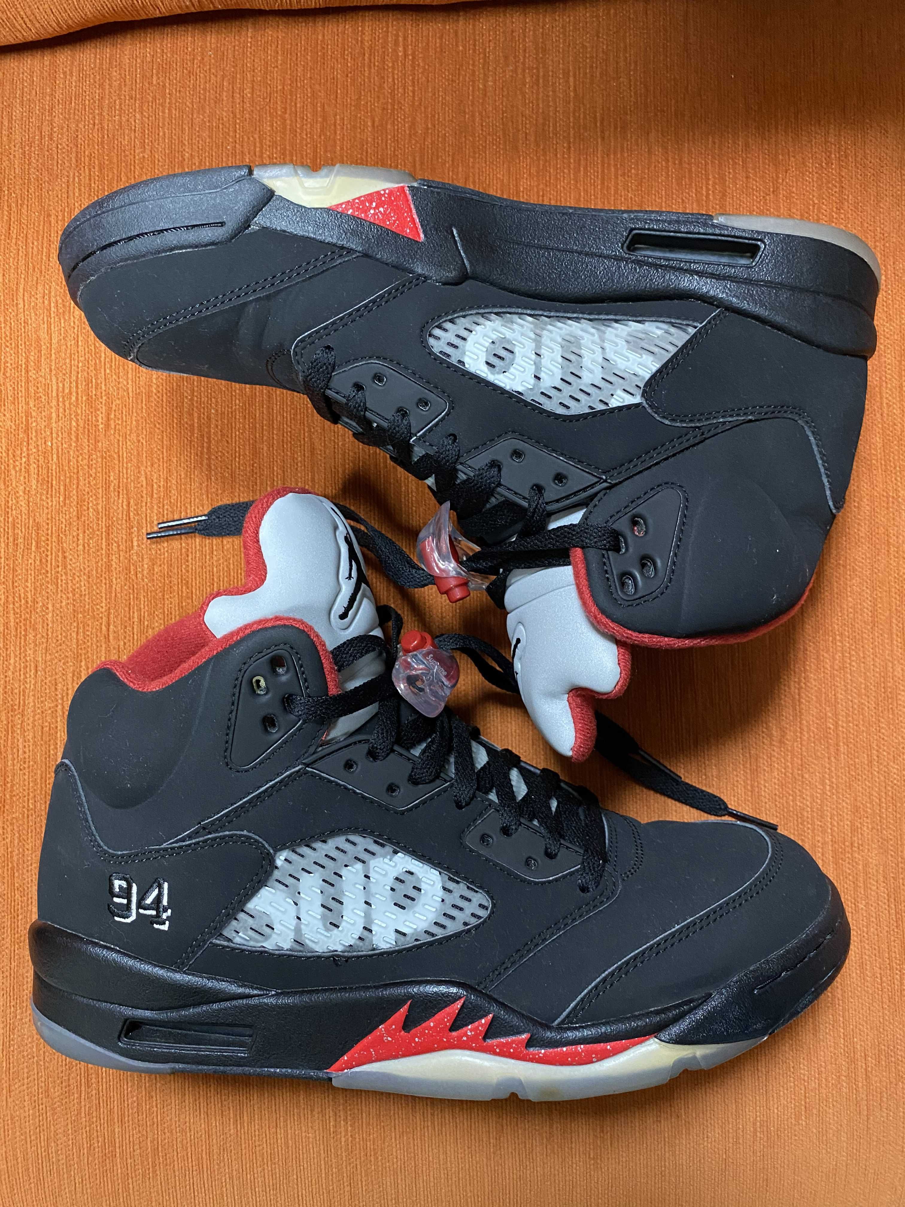 Supreme × Nike Air Jordan 5 Retro "Black"