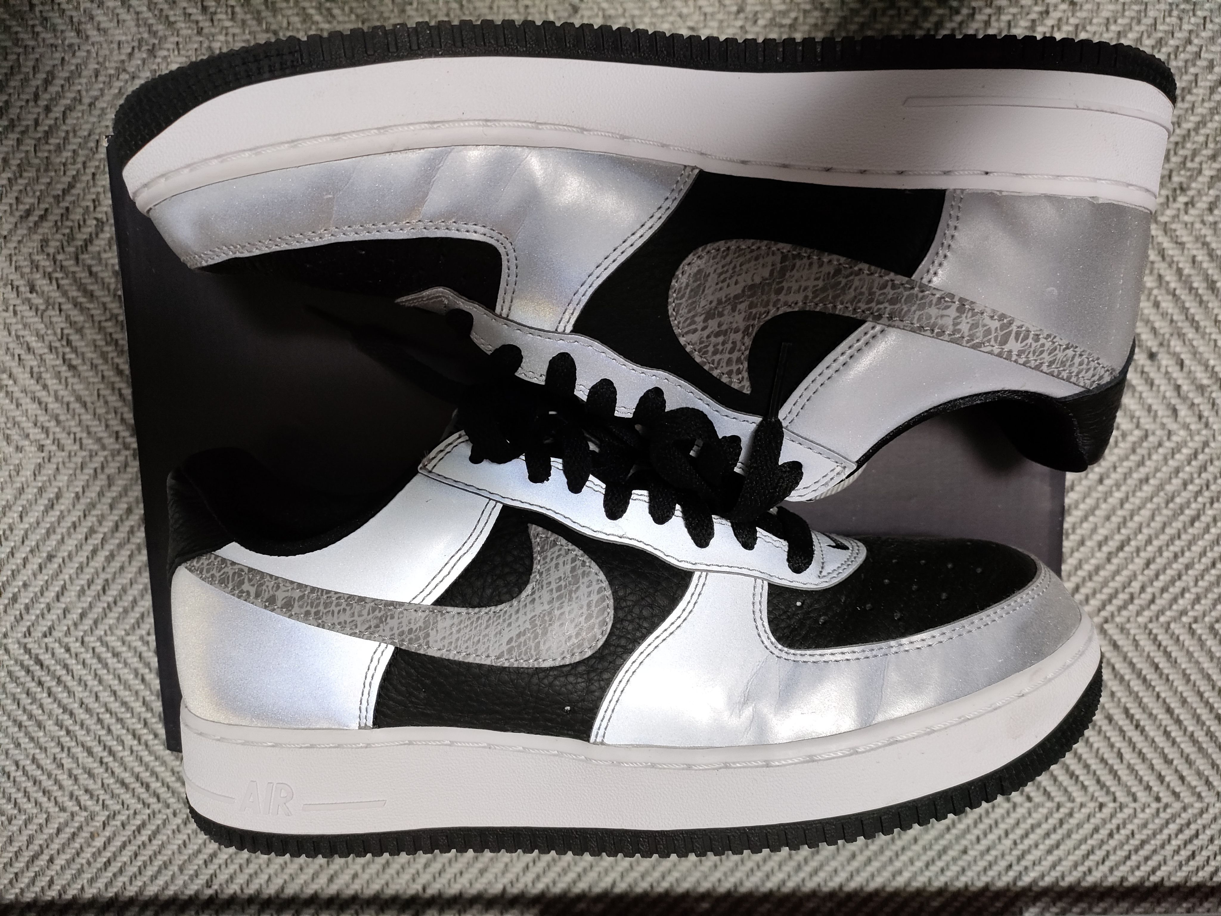 Nike Air Force 1 Low "Silver Snake"