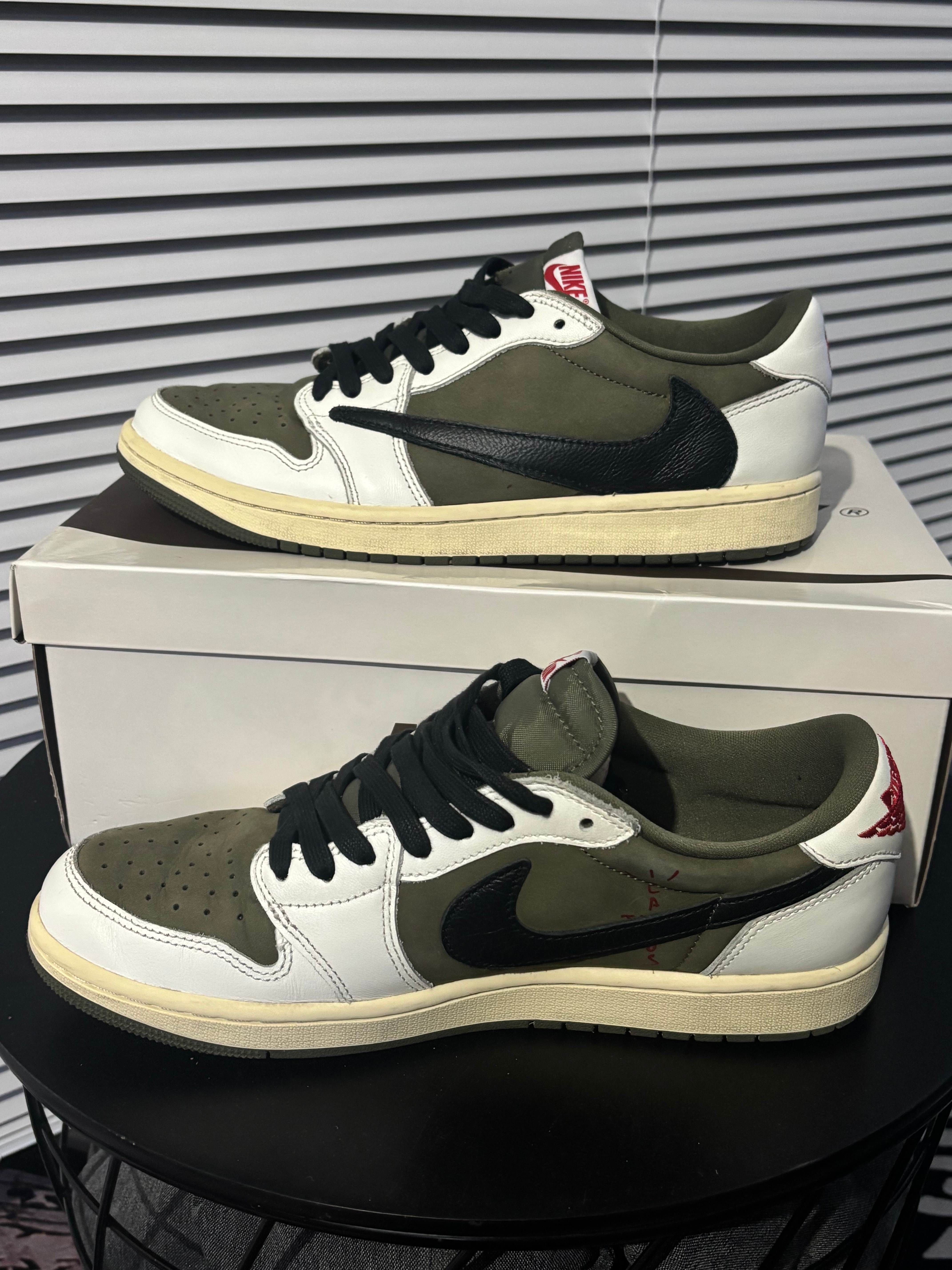 Travis Scott × Nike Air Jordan 1 Low OG SP "Reverse Olive"