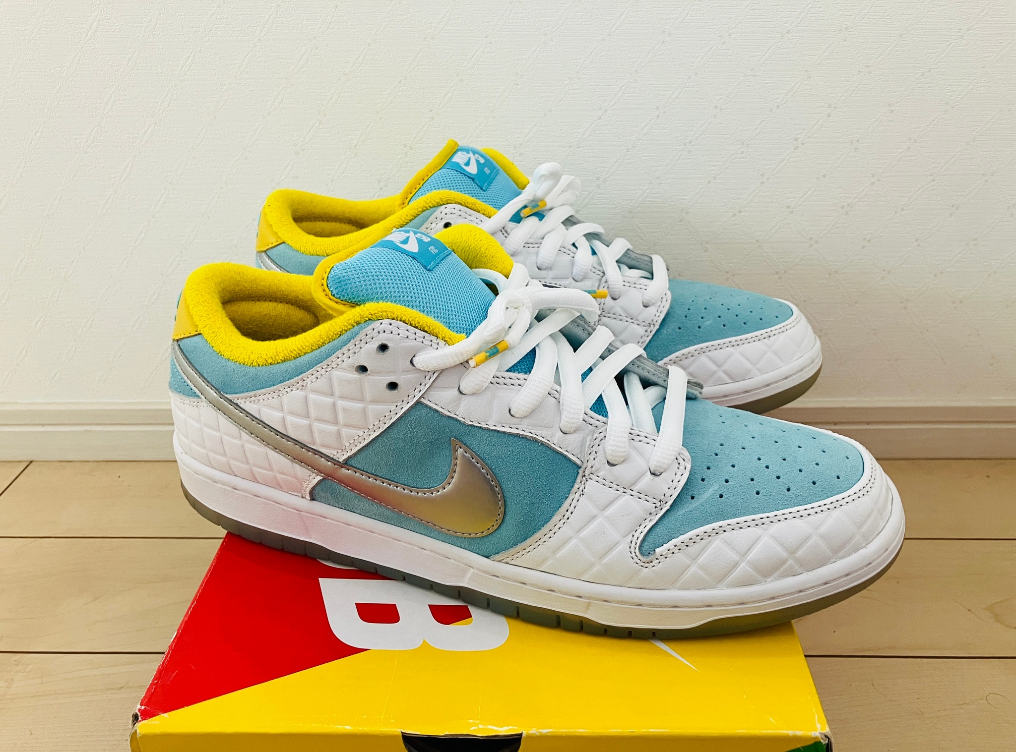 FTC × Nike SB Dunk Low "White/Blue"