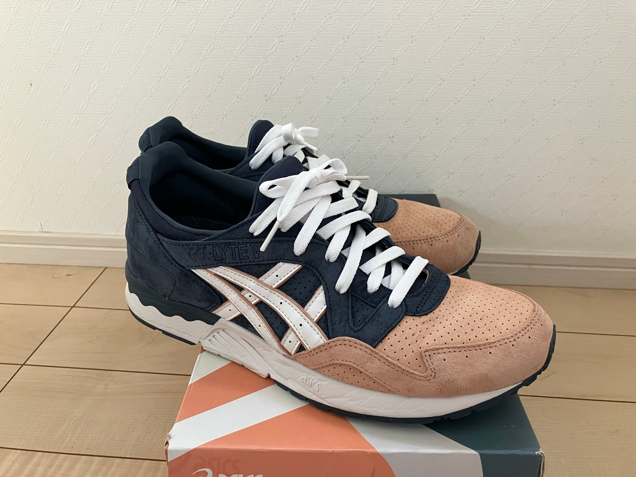 KITH 10TH × Asics Gel-Lyte 5 "Salmon Toe"