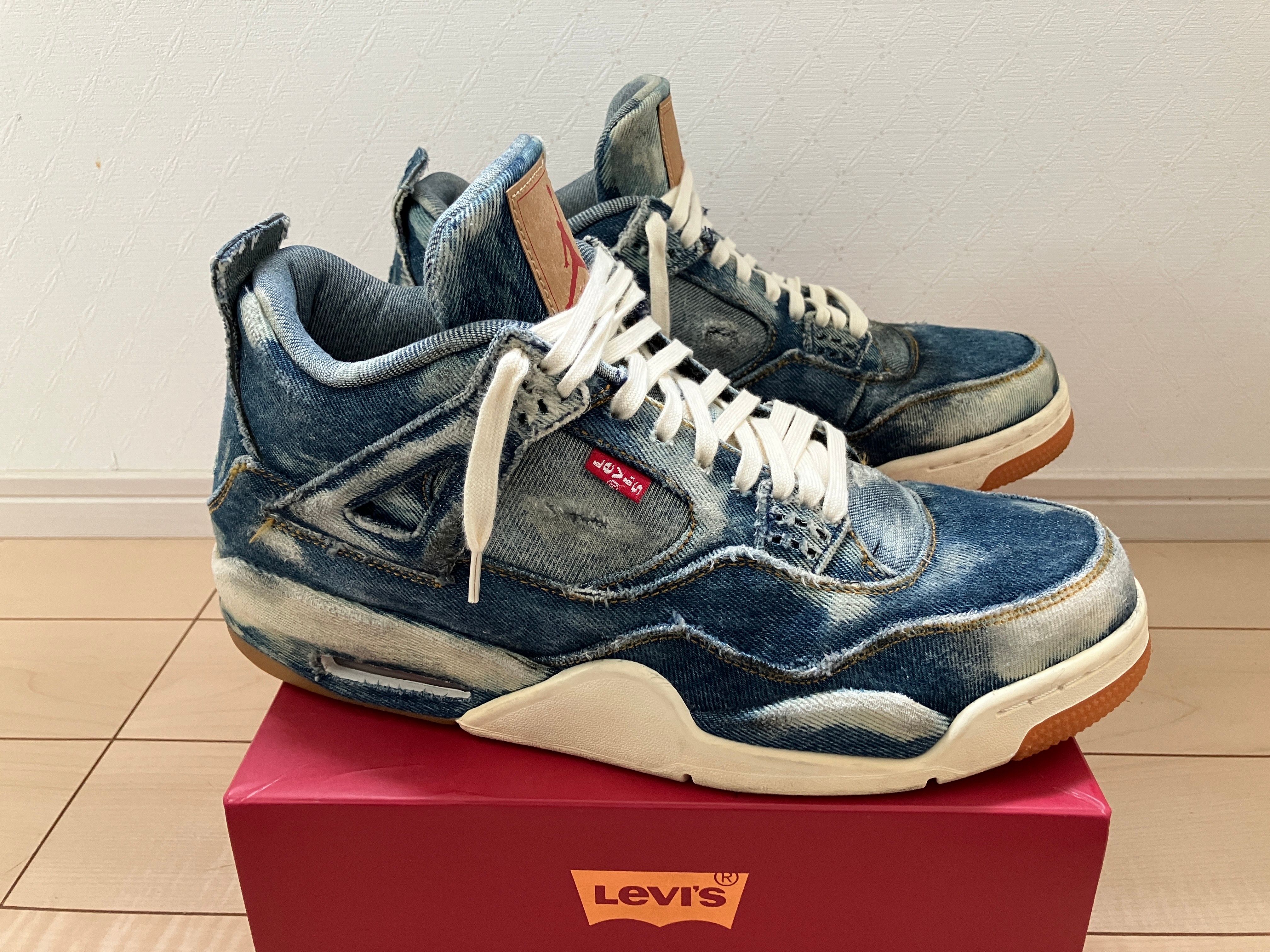 Nike × Levi's Air Jordan 4 "Denim"(タグ:LEVIS®)