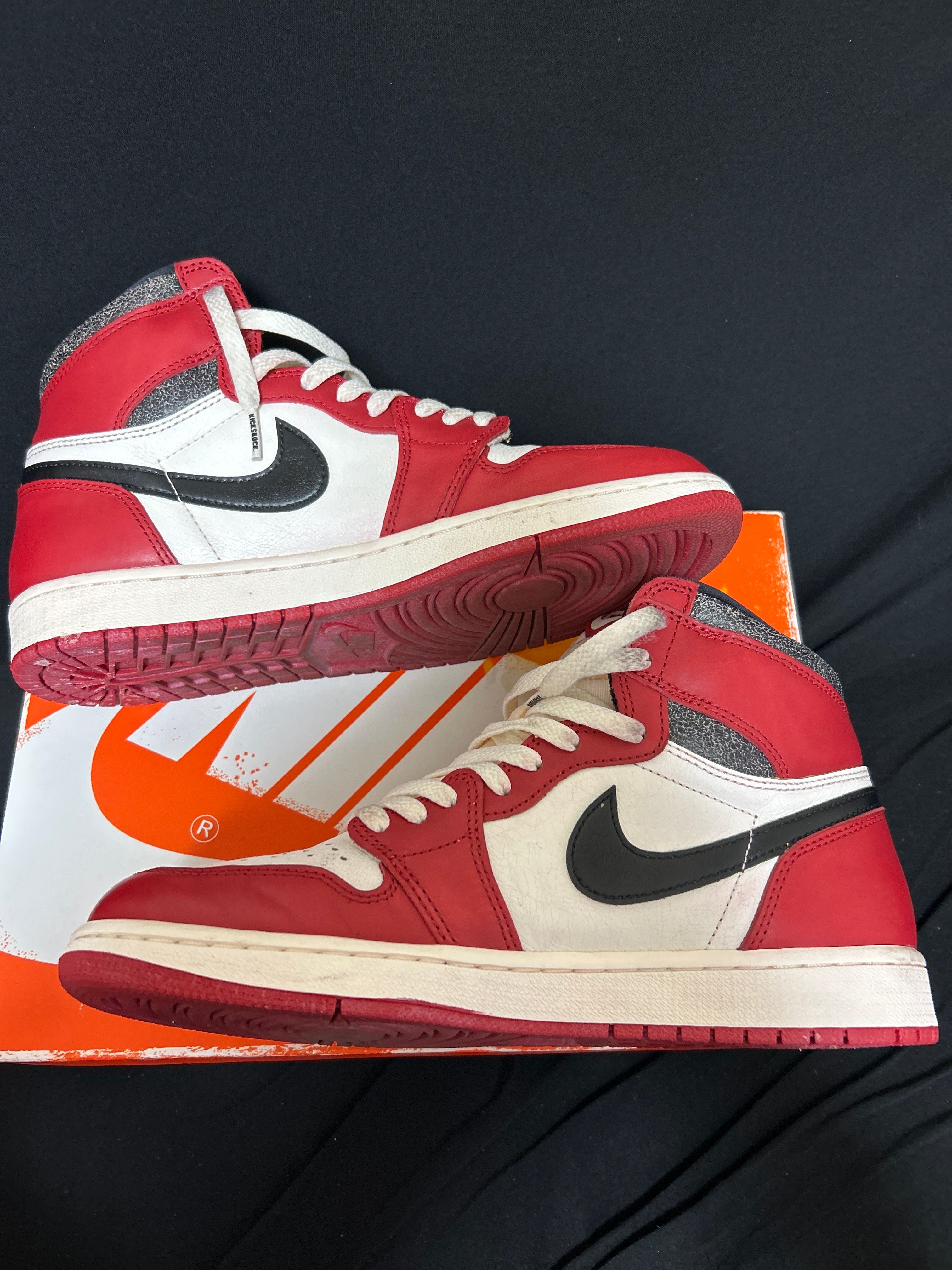 Nike Air Jordan 1 High OG "Lost & Found/Chicago"