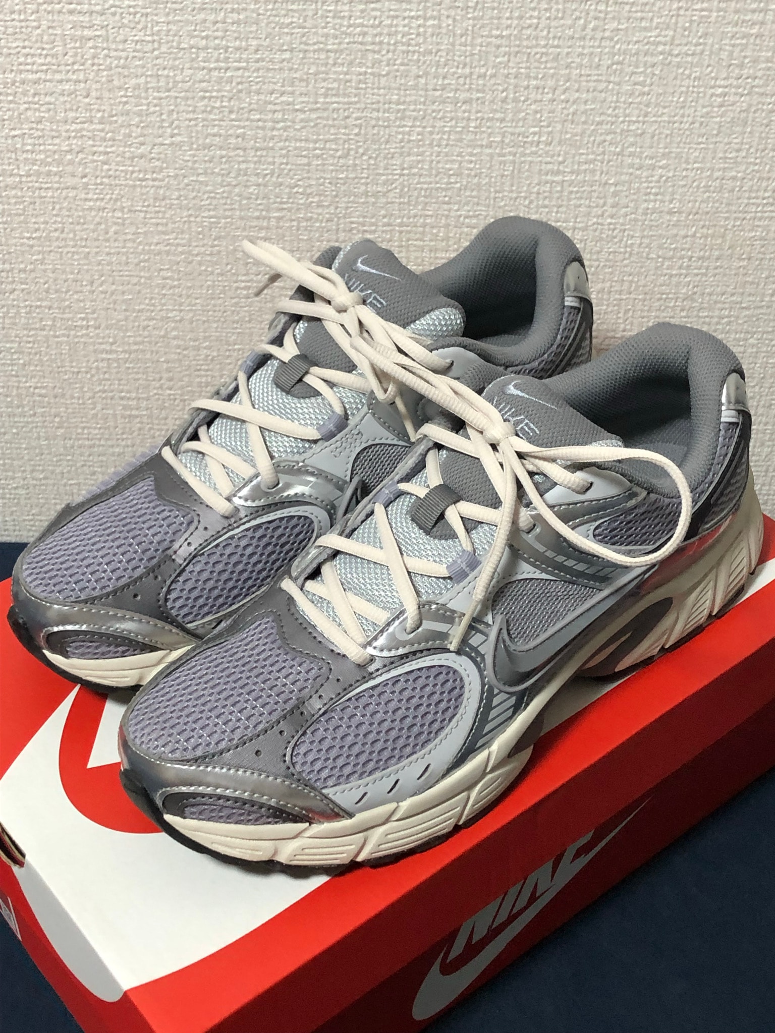 Nike V5 RNR "Cement Grey/Grey Fog/Light Orewood Brown/Cement Grey"
