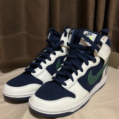 Nike Dunk High EMB "College Navy"
