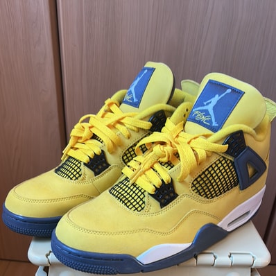 Nike Air Jordan 4 "Tour Yellow"