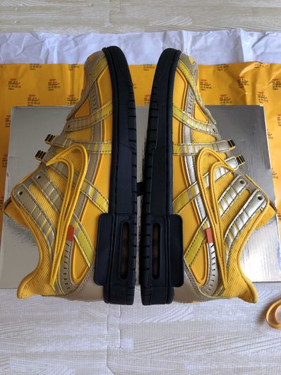 Off-White × Nike Air Rubber Dunk "University Gold"