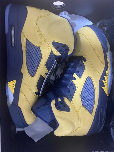 NIKE AIR JORDAN 5 "MICHIGAN"