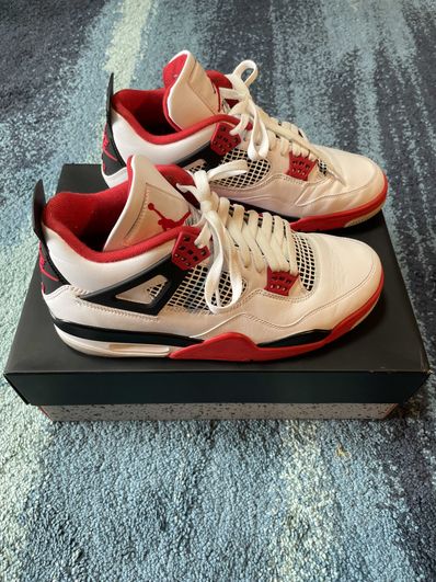 Nike Air Jordan 4 Retro OG "Fire Red" (2020)