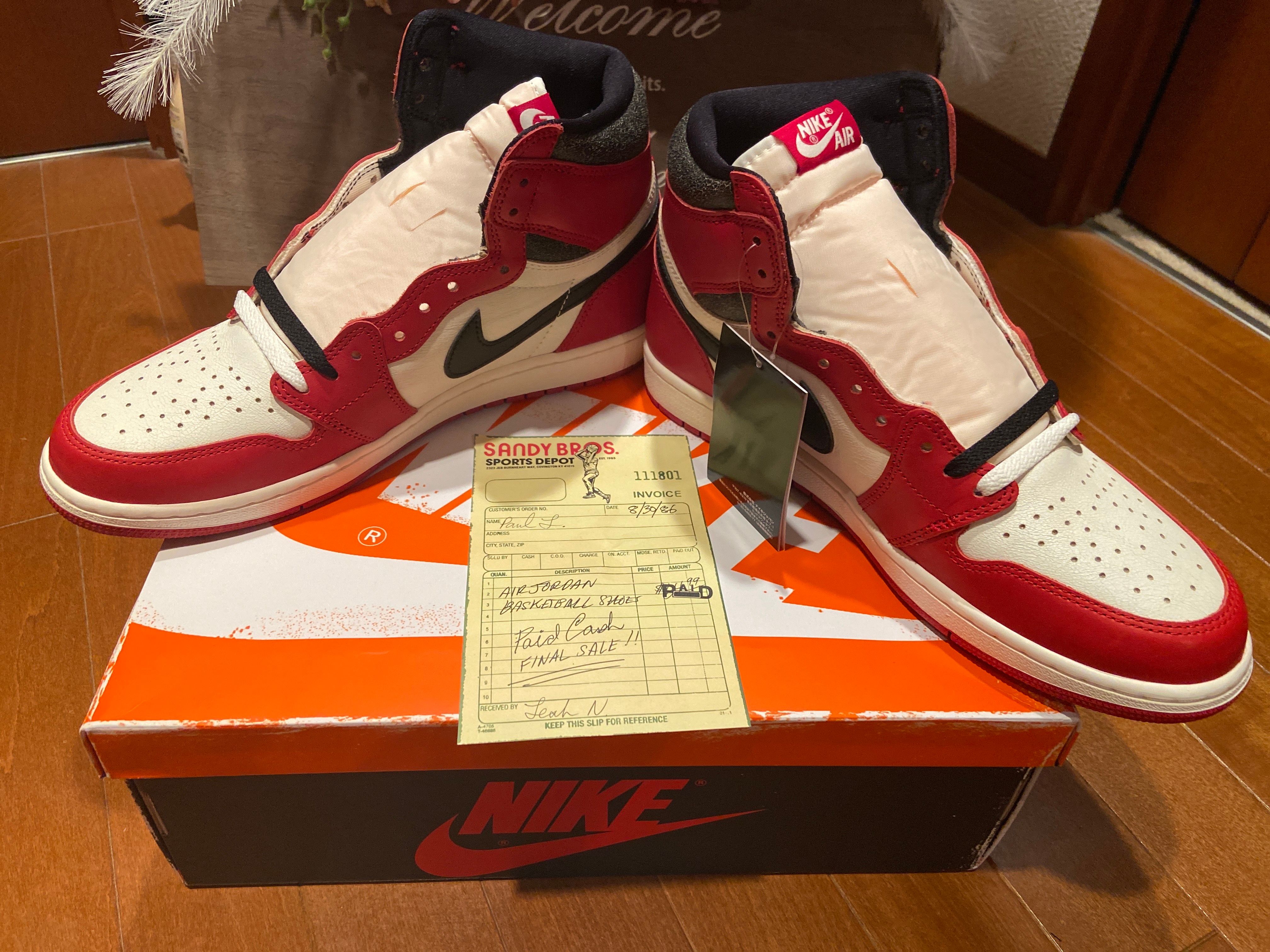 Nike Air Jordan 1 High OG "Lost & Found/Chicago"