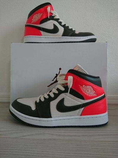 Nike Women's Air Jordan 1 Mid "Light Orewood Brown"