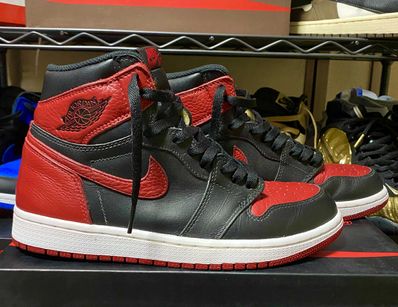 Nike Air Jordan 1 Retro High OG "Bred/Banned" (2016)