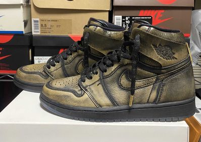 NIKE AIR JORDAN 1 RETRO HIGH OG WINGS "BLACK/BLACK-METALLIC GOLD"