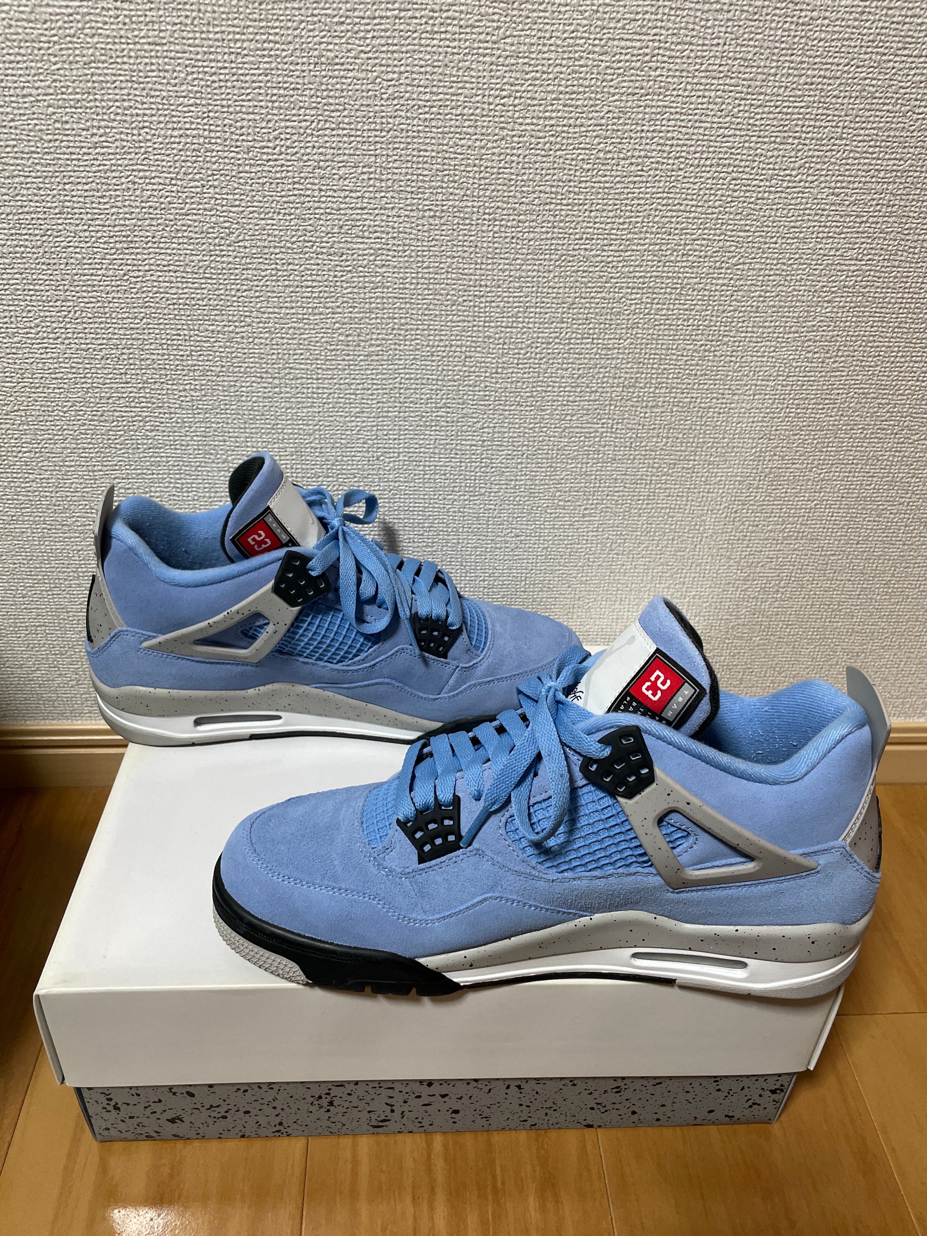 Nike Air Jordan 4 "University Blue"