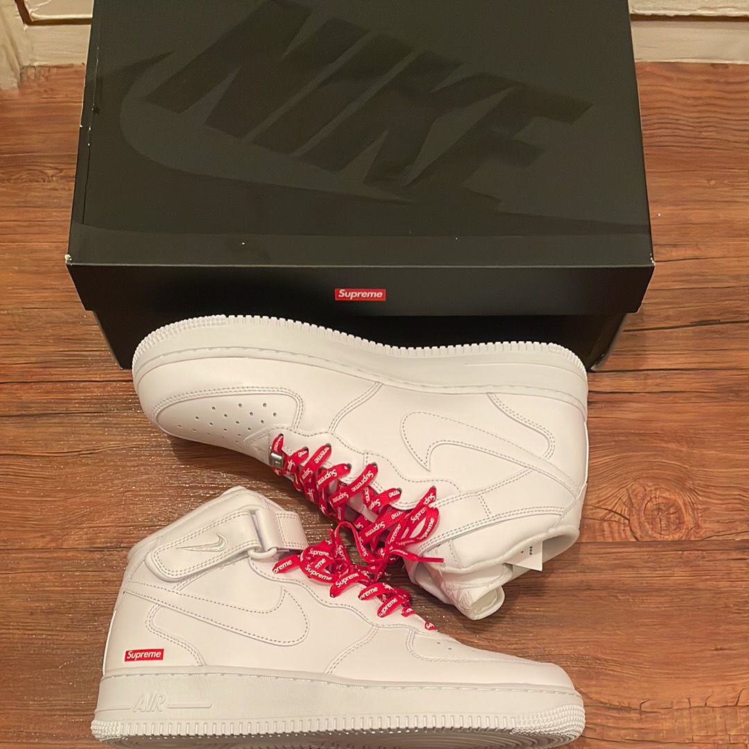 Supreme × Nike Air Force 1 Mid "White" FW24
