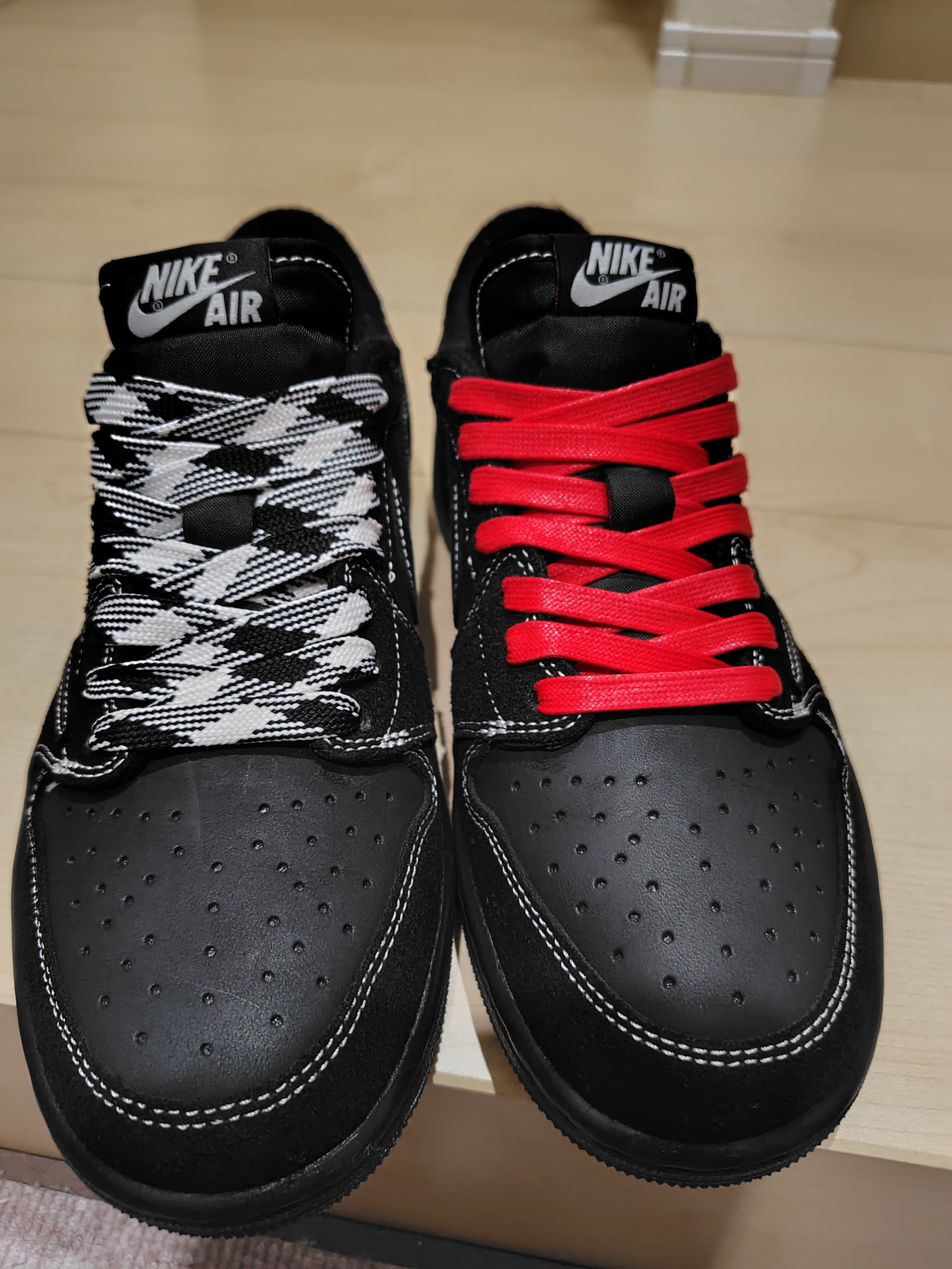 Travis Scott × Nike Air Jordan 1 Low OG SP "Black Phantom"