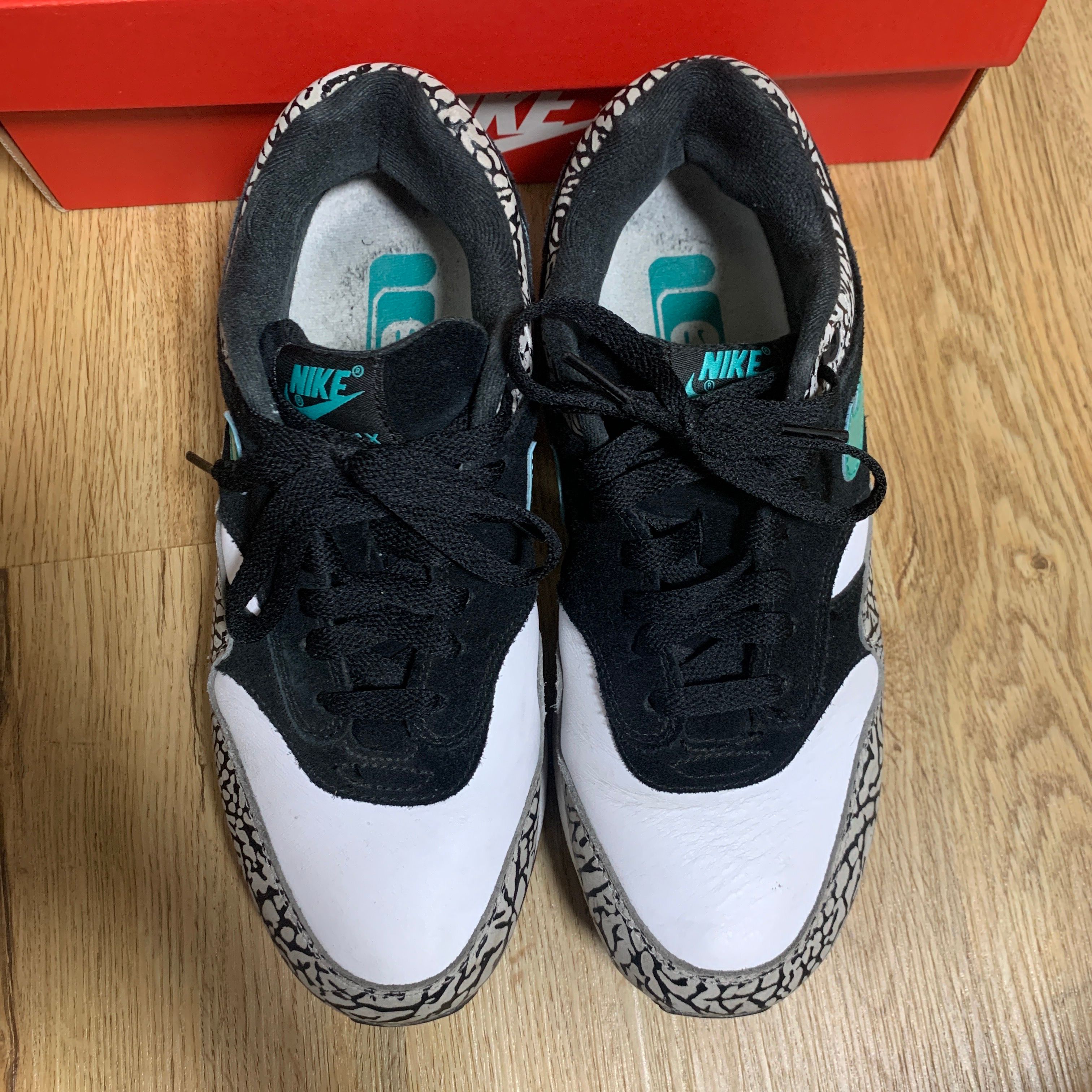 エアマックス1(AIR MAX 1)/ナイキ 人気の新作を安心売買