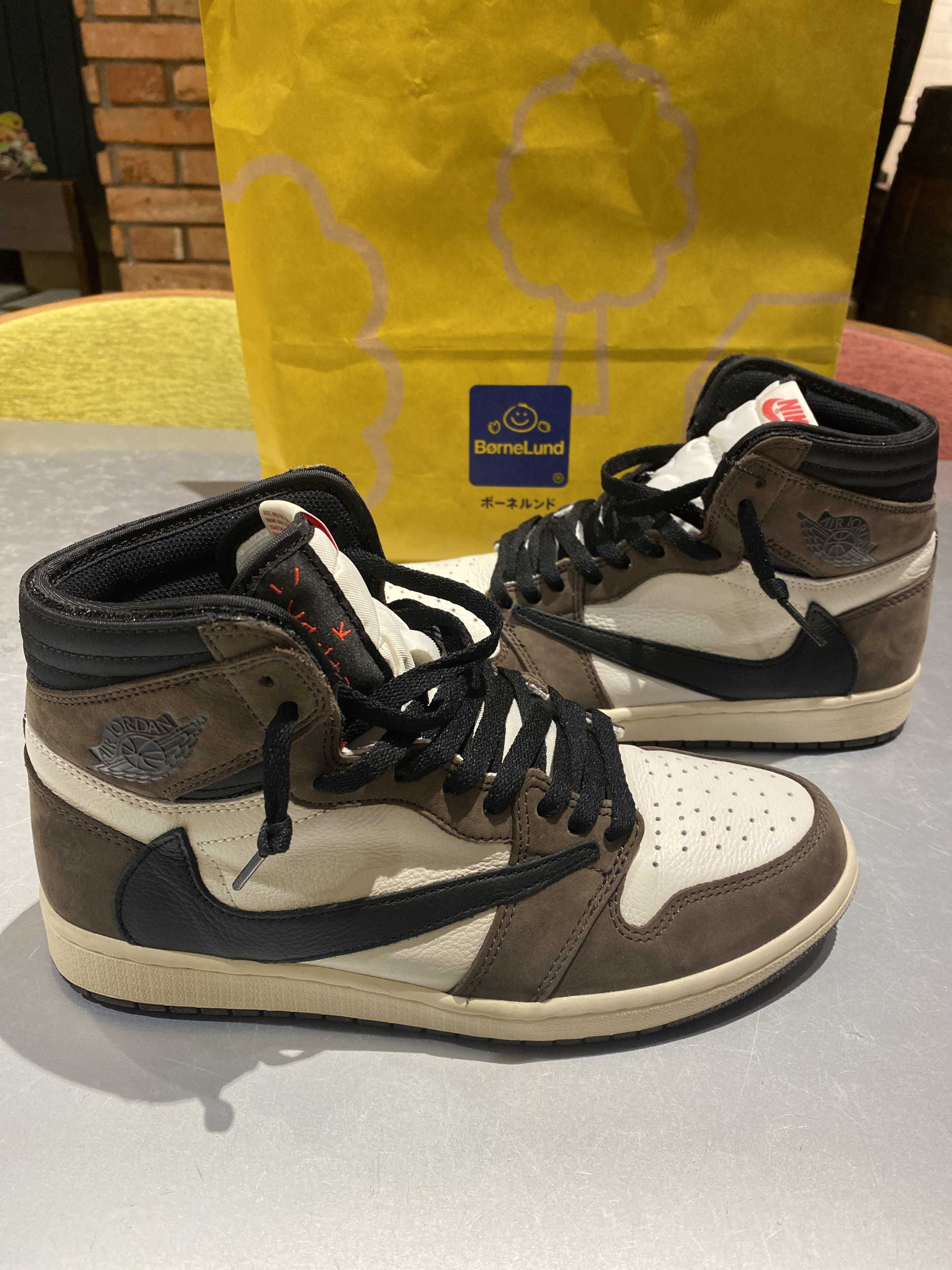 Travis Scott × Nike Air Jordan 1 Retro High OG TS SP "Sail/Dark Mocha"