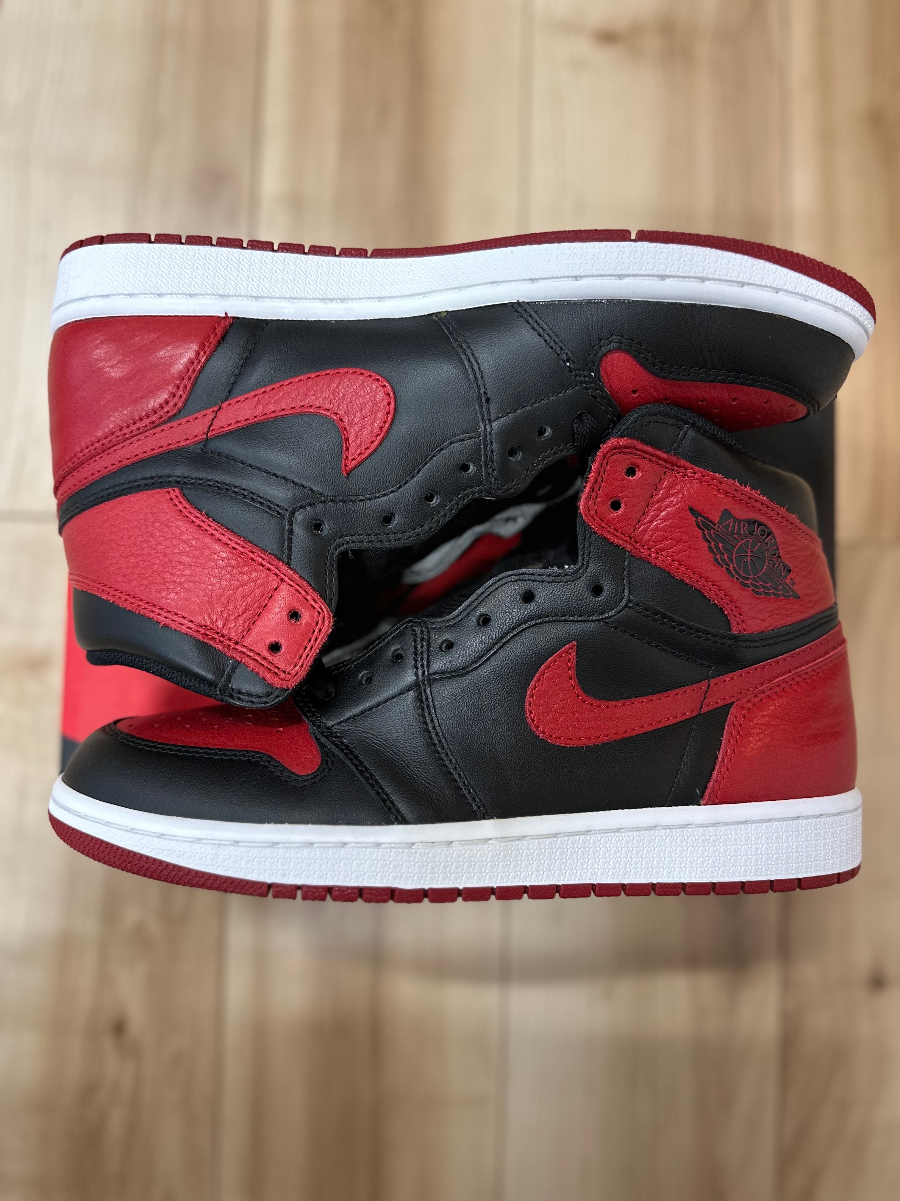 Nike Air Jordan 1 Retro High OG "Bred/Banned" (2016)