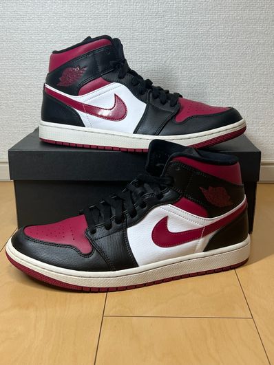 NIKE AIR JORDAN 1 MID "BLACK/RED/WHITE"