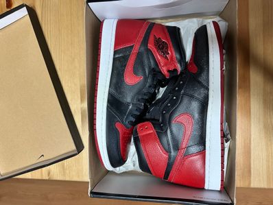 Nike Air Jordan 1 Retro High OG "Bred/Banned" (2016)