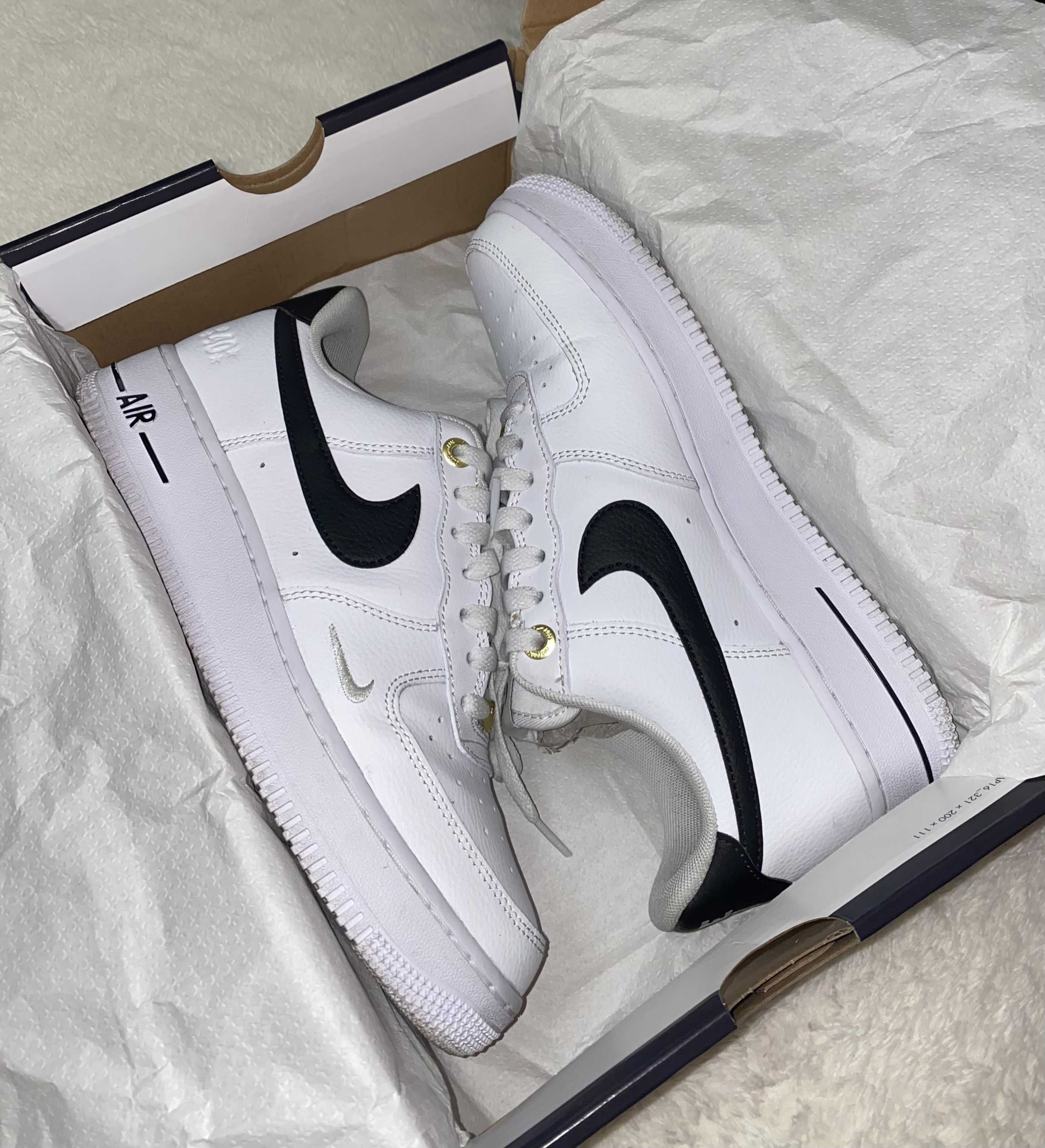 Nike Air Force 1 Low '07 LV8 40th Anniversary "Black/White-Metallic Gold"