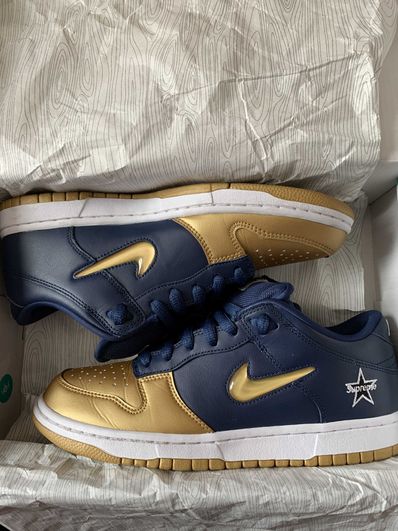 Supreme × Nike SB Dunk Low OG QS "Metallic Gold/Navy"