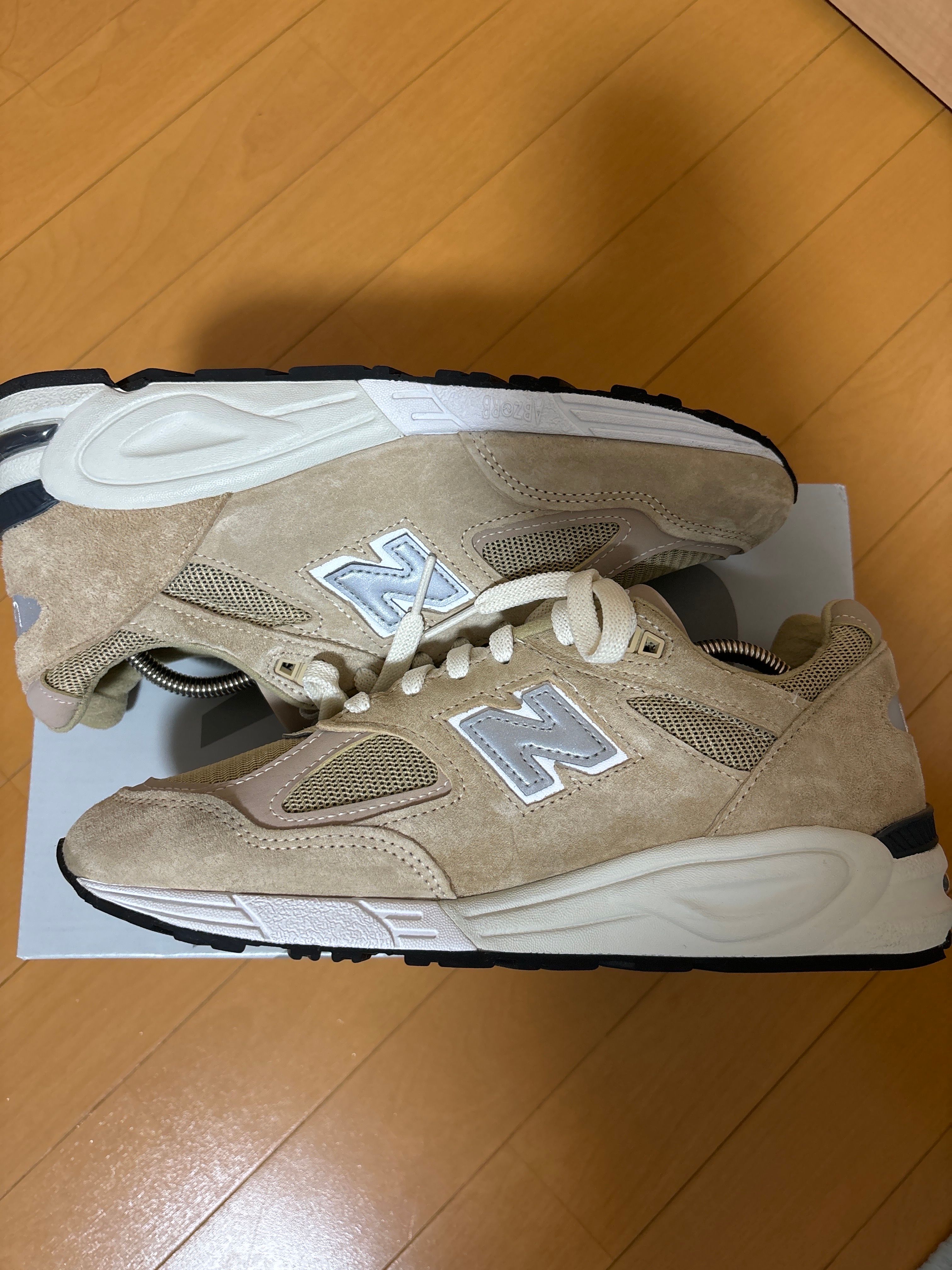 KITH × New Balance 990V2 "Tan"