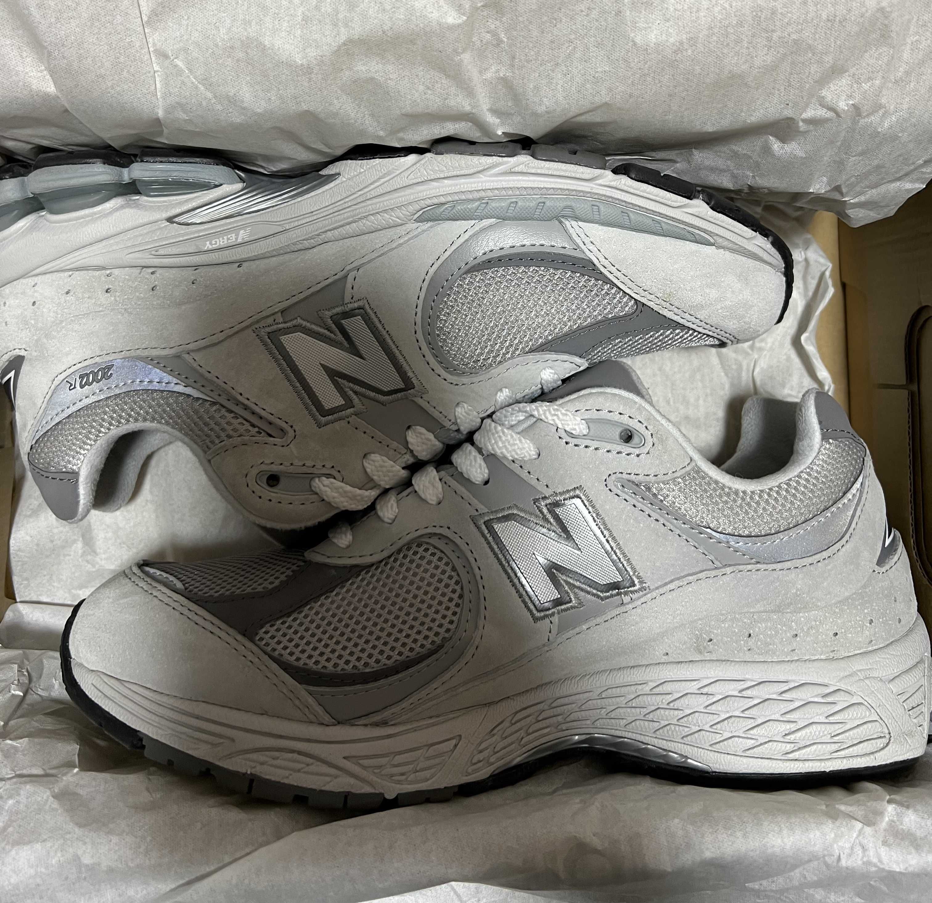 New Balance 2002R "Gray"